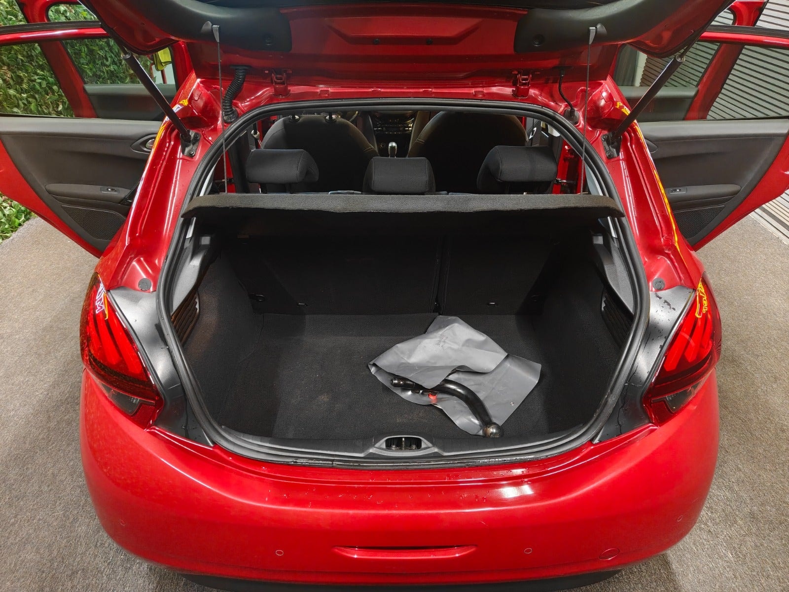 Peugeot 208 til salg hos Nabilli