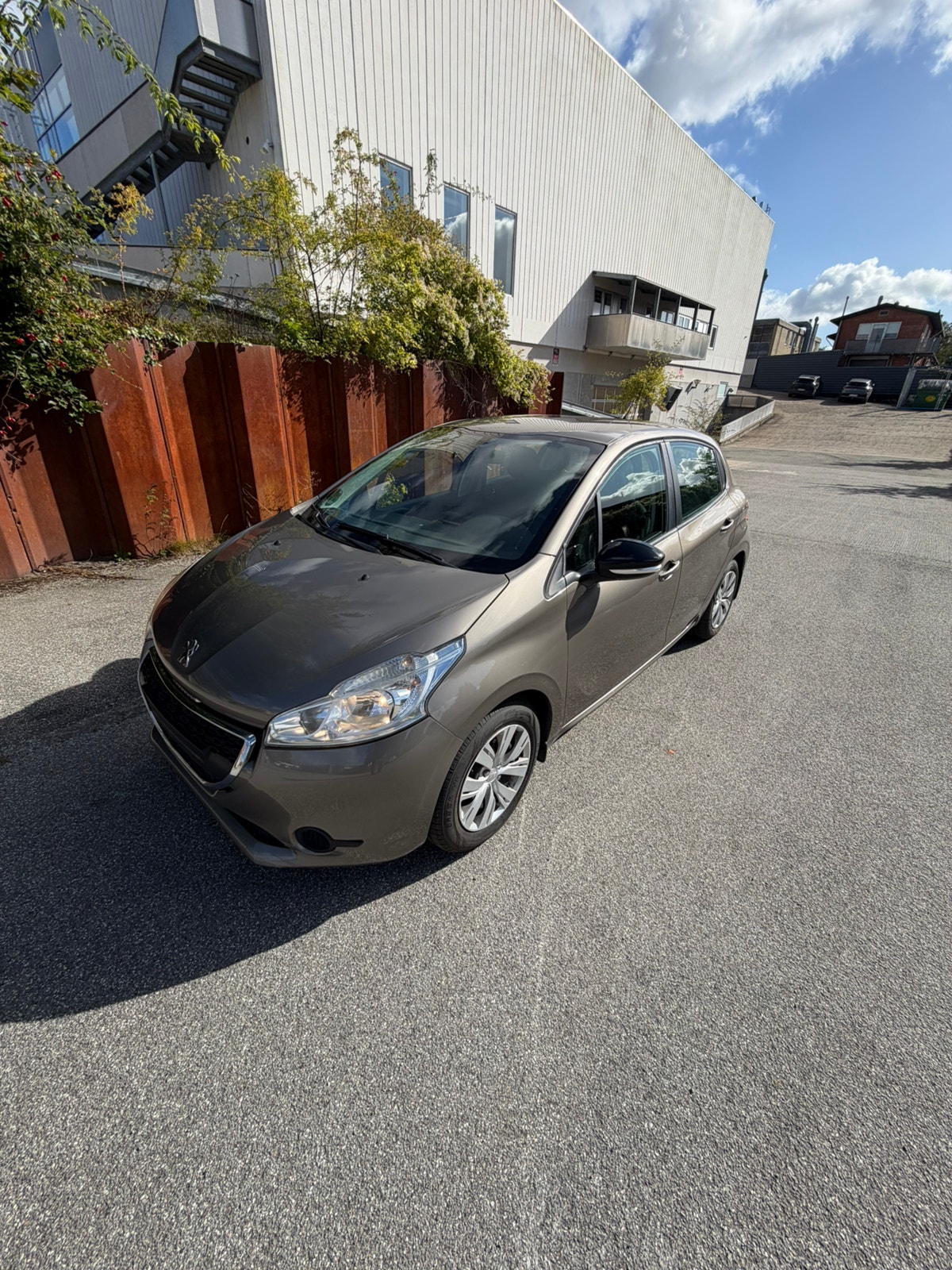Peugeot 208 til salg hos Nabilli
