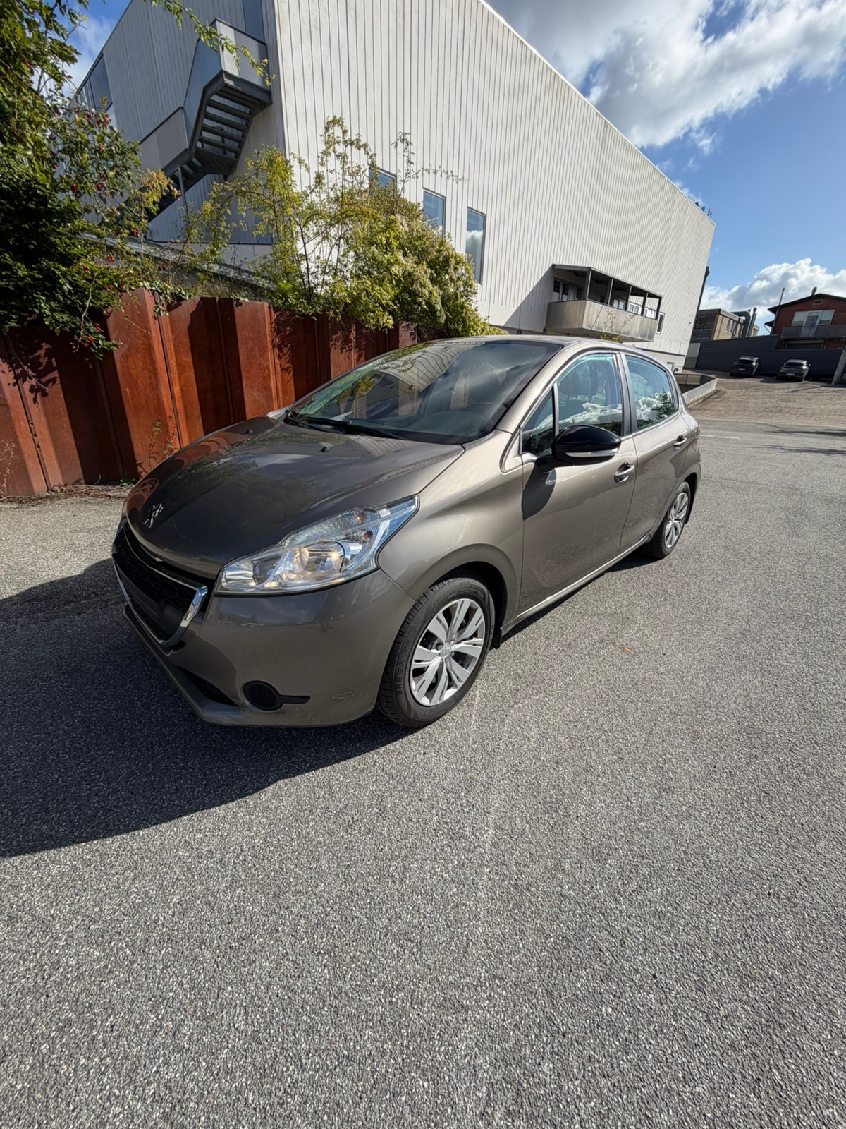 Peugeot 208 til salg hos Nabilli