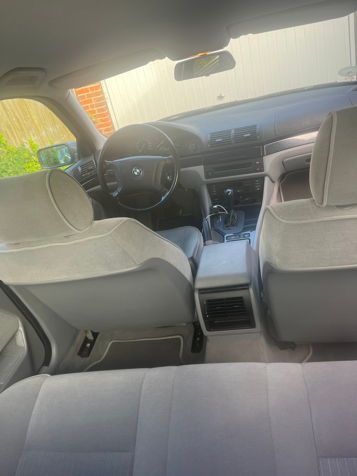 BMW 528i til salg hos Nabilli