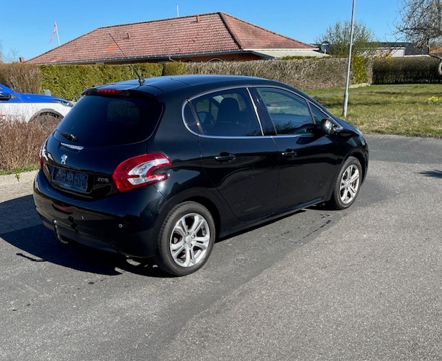 Peugeot 208 til salg hos Nabilli