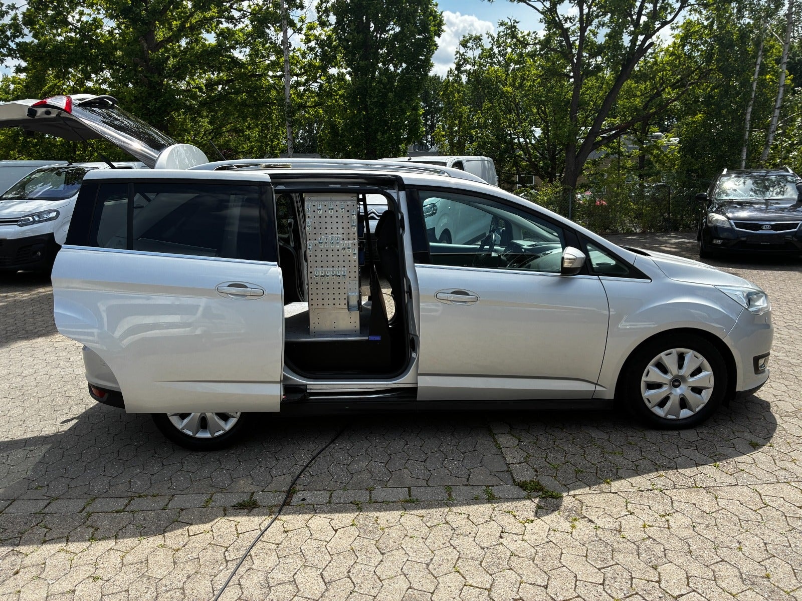 Ford Grand C-MAX til salg hos Nabilli