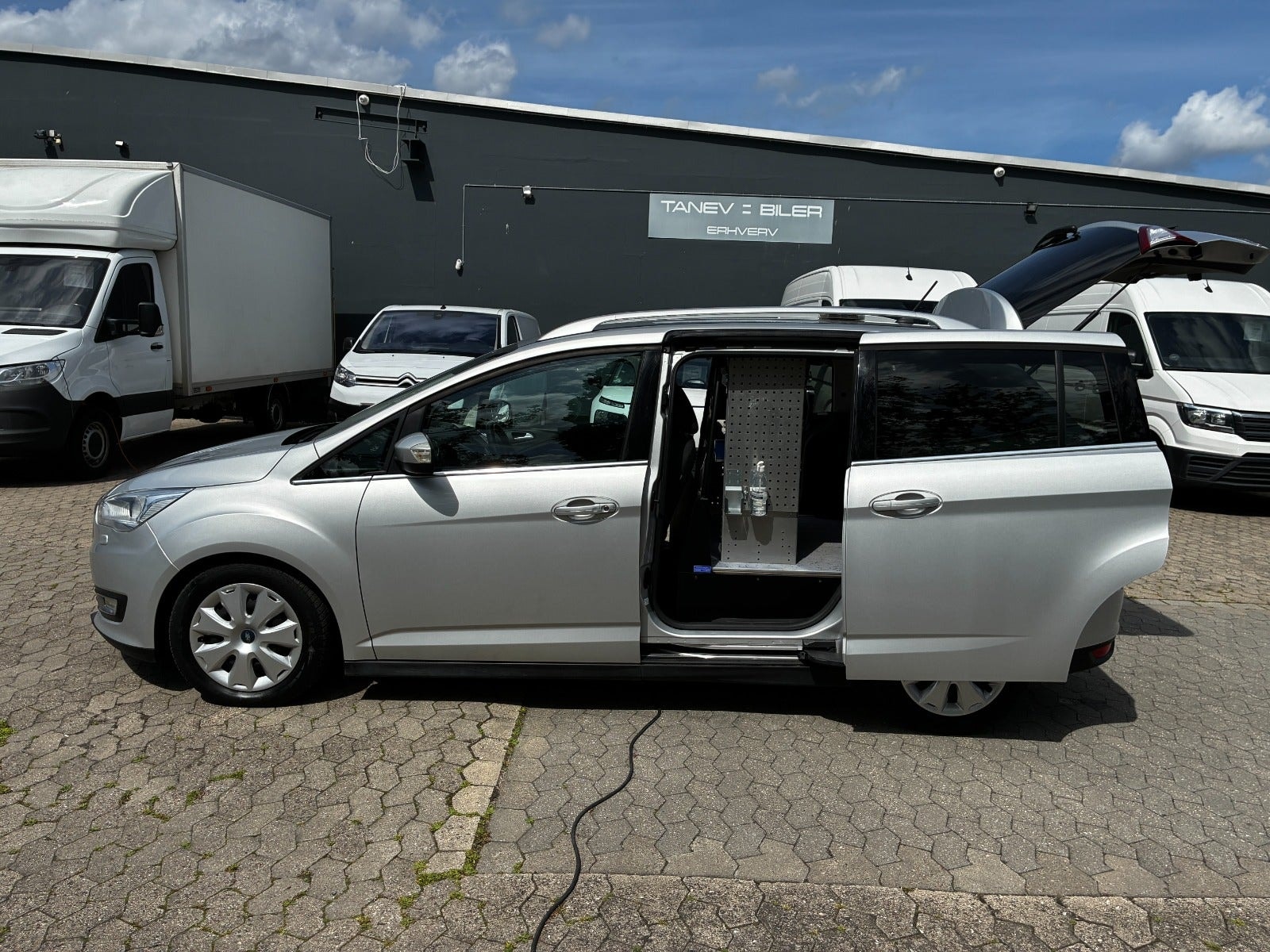 Ford Grand C-MAX til salg hos Nabilli