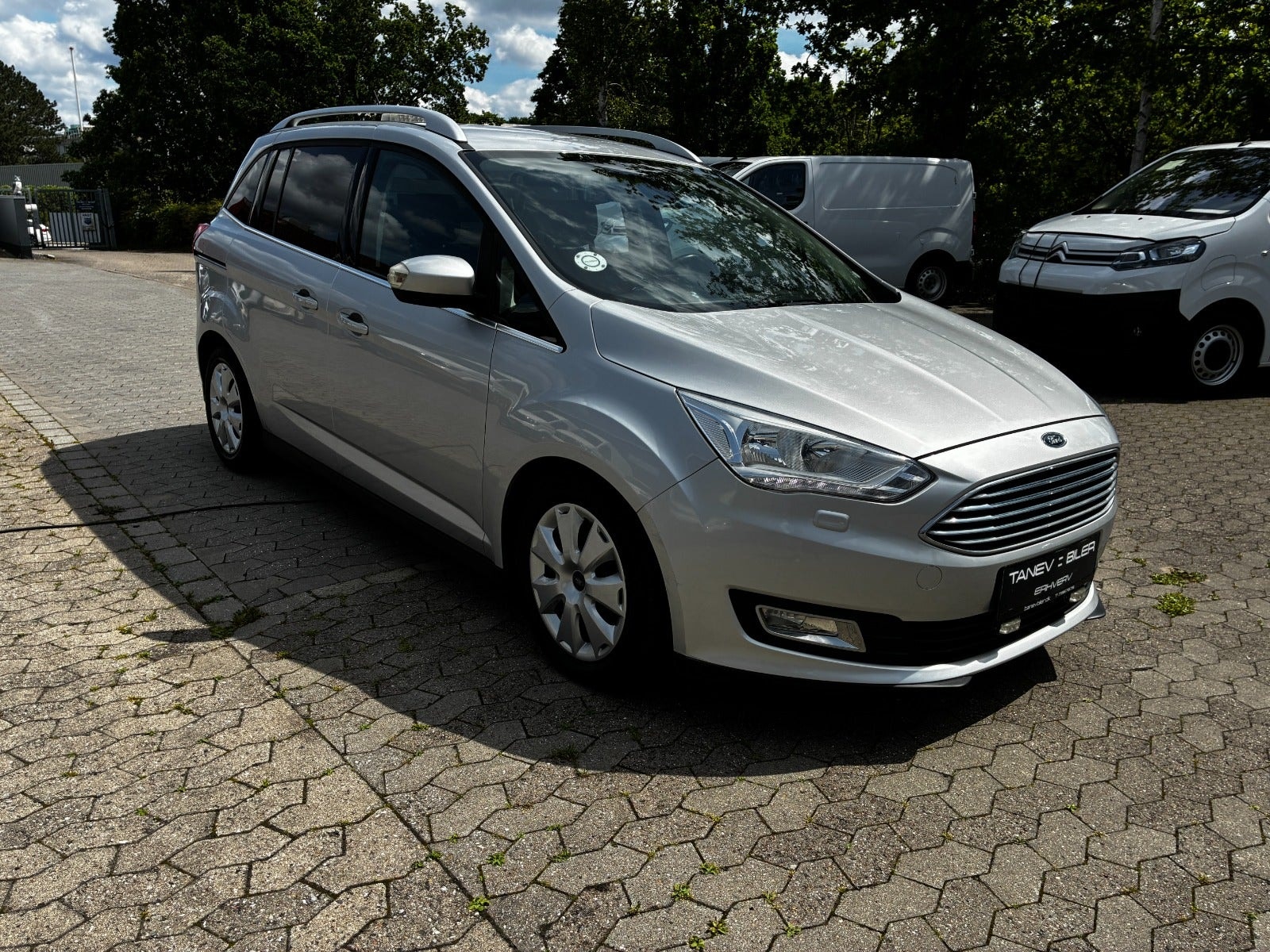 Ford Grand C-MAX til salg hos Nabilli