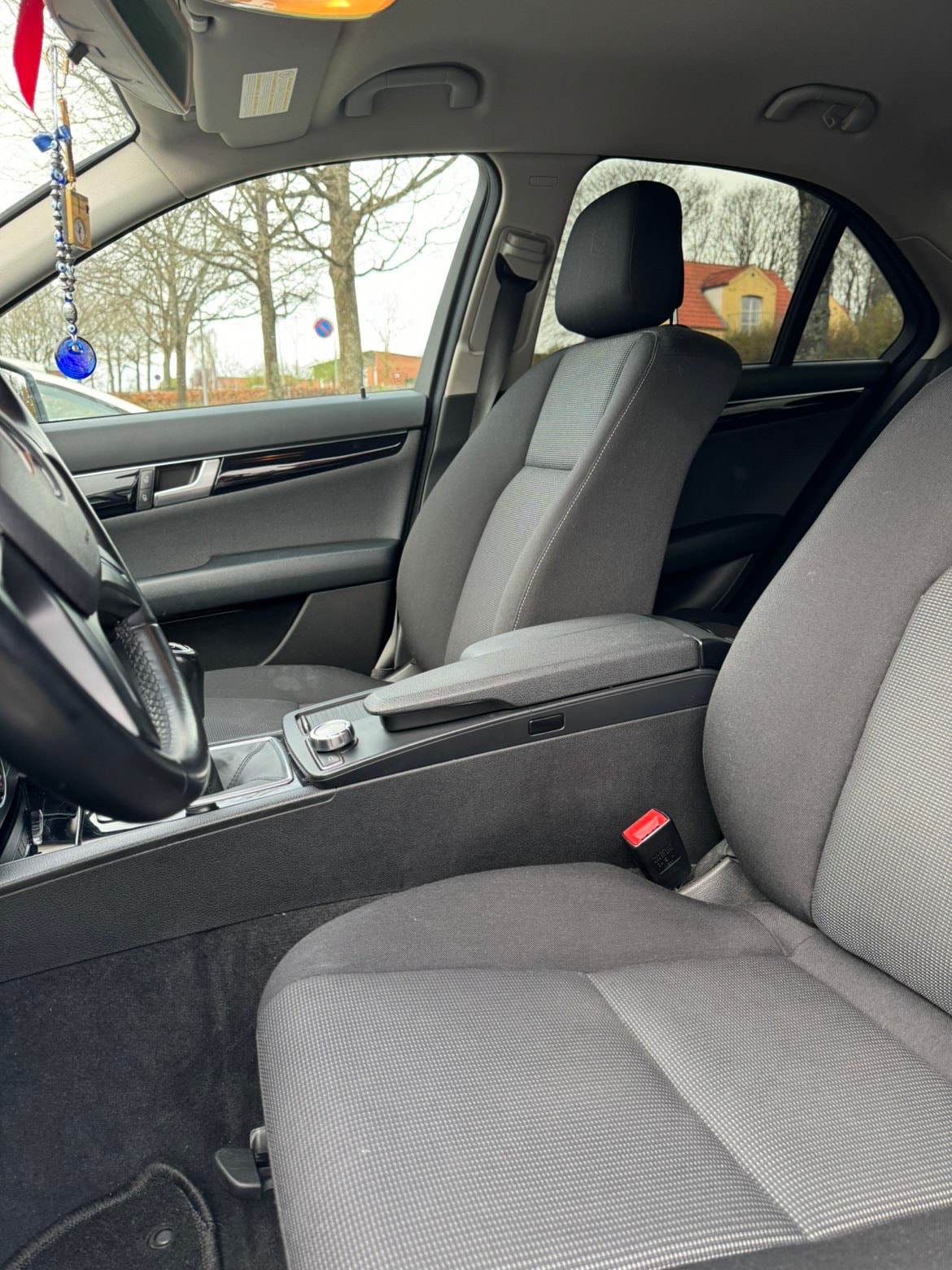 Mercedes C180 til salg hos Nabilli