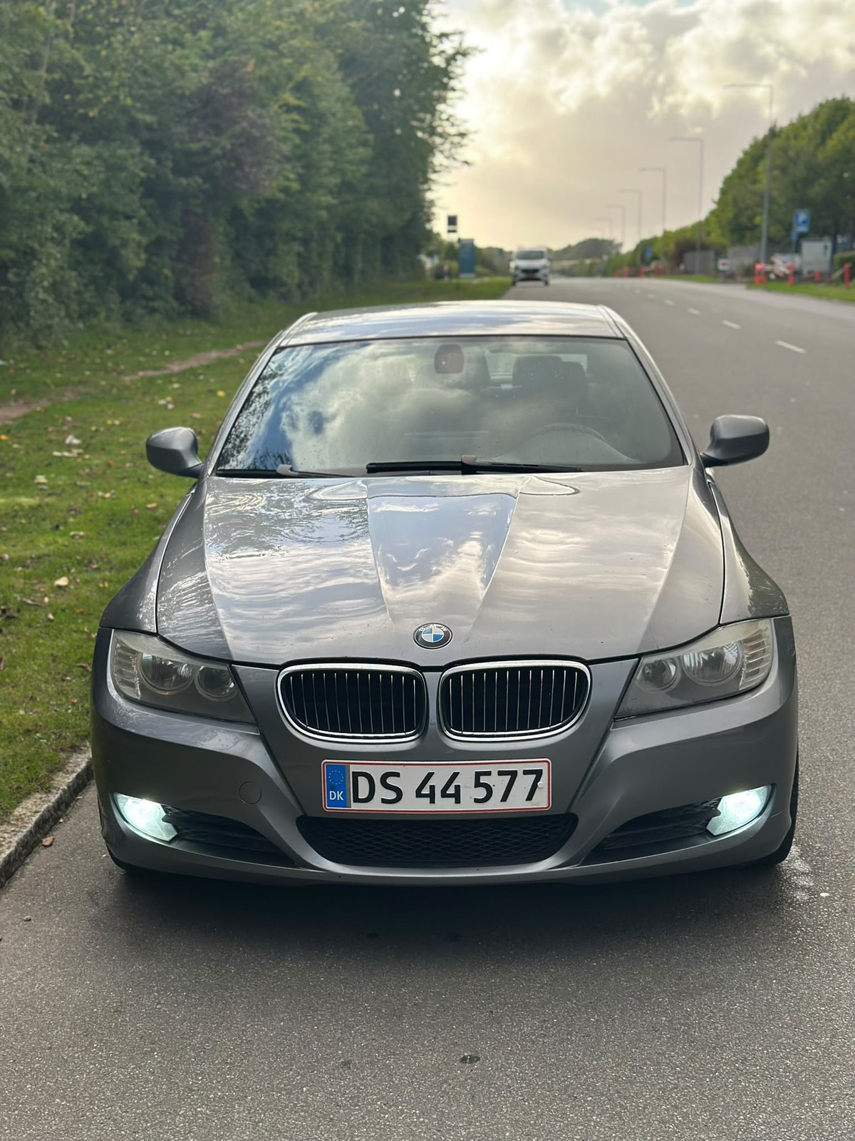 BMW 318i til salg hos Nabilli