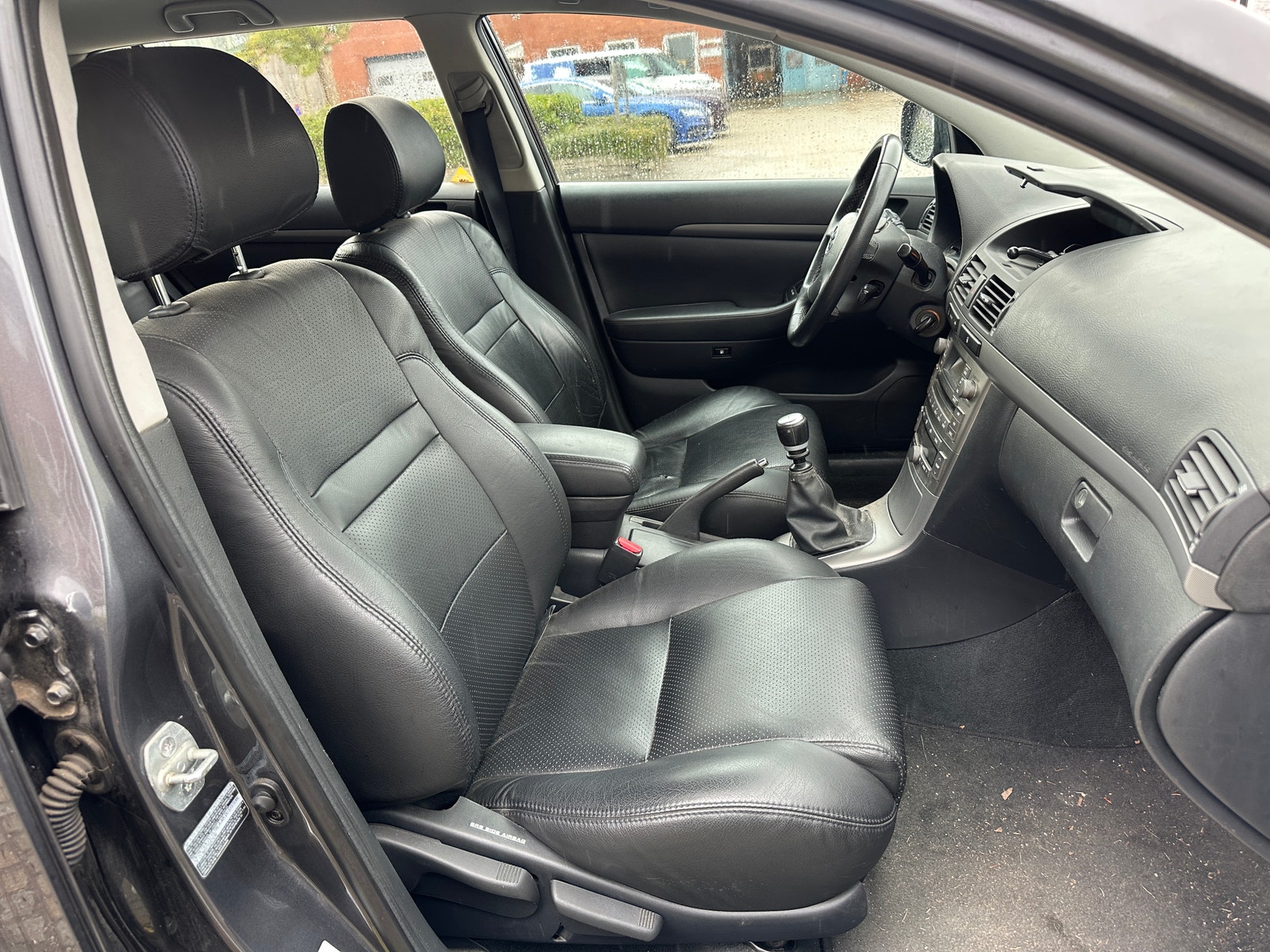 Toyota Avensis – billede 9