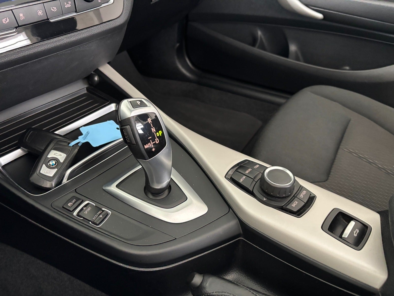 BMW 218i til salg hos Nabilli