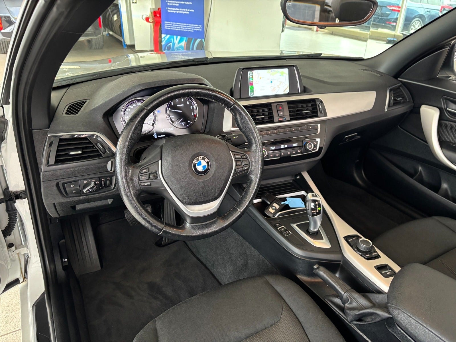 BMW 218i til salg hos Nabilli