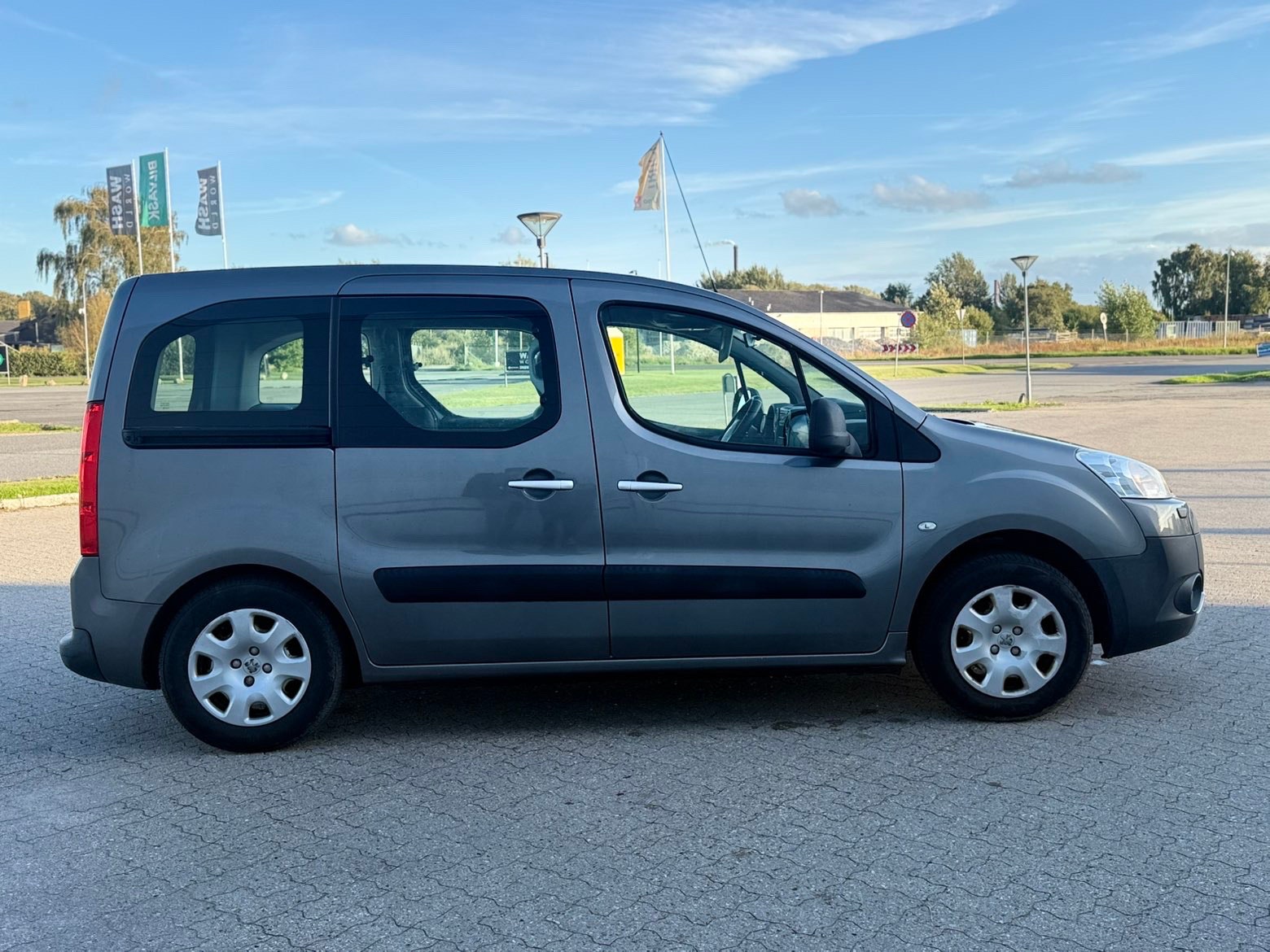 Peugeot Partner Tepee til salg hos Nabilli