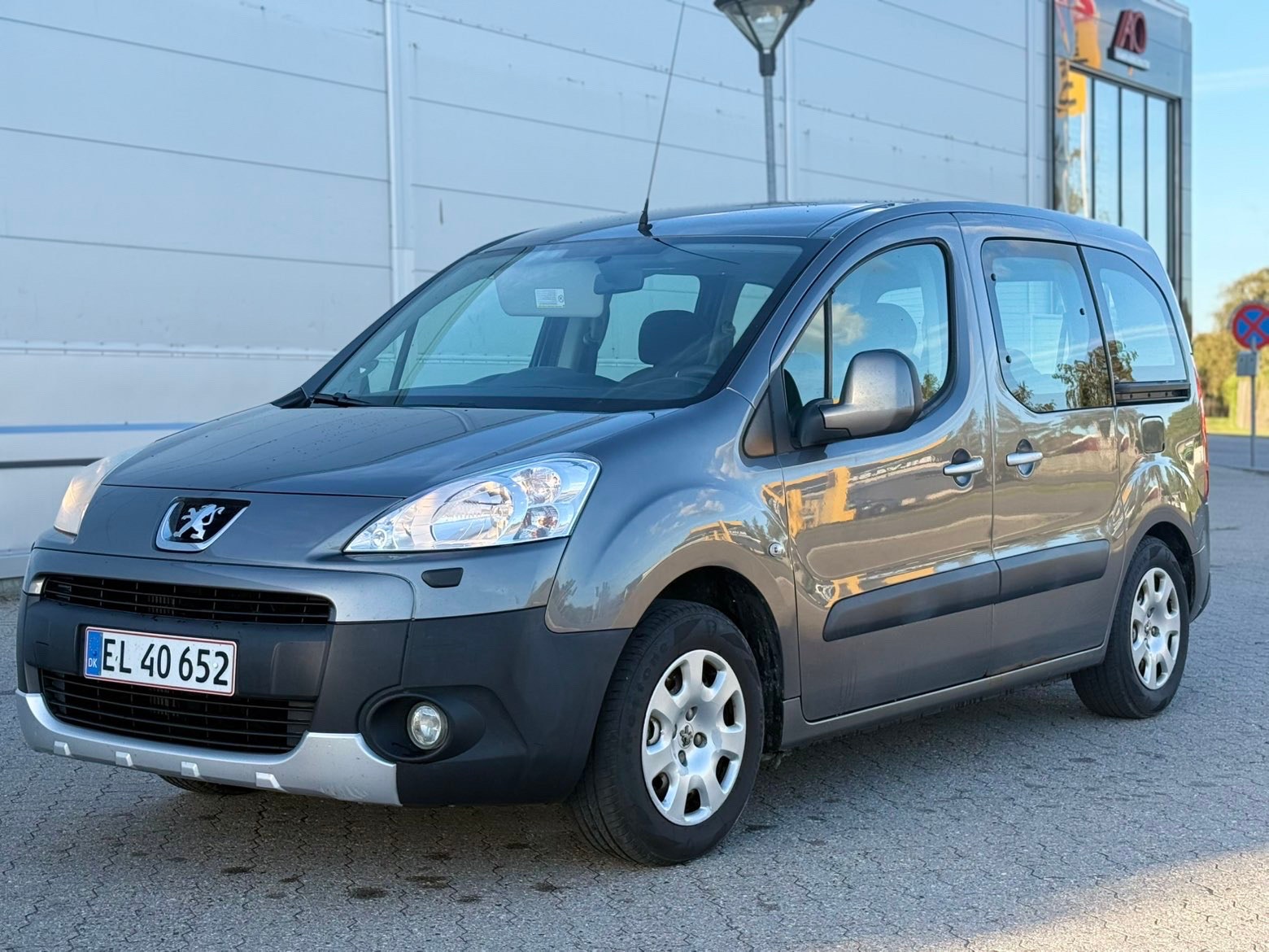 Peugeot Partner Tepee til salg hos Nabilli