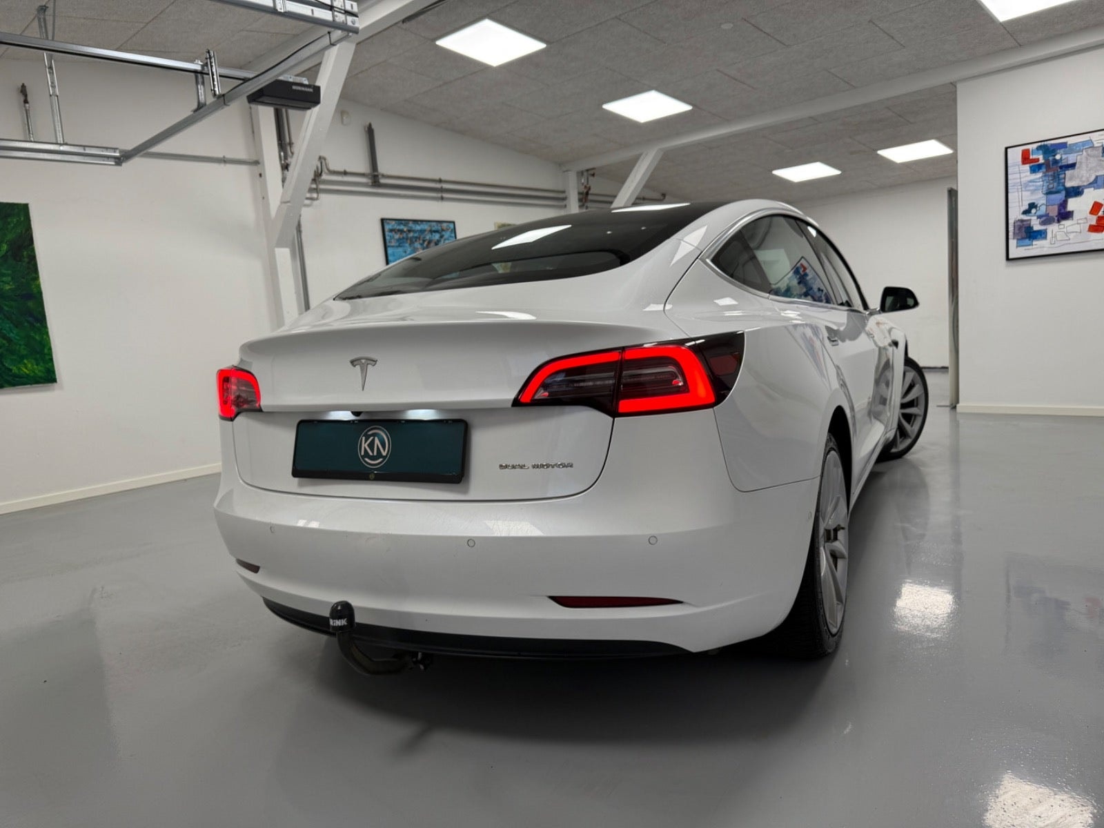 Tesla Model 3 til salg hos Nabilli