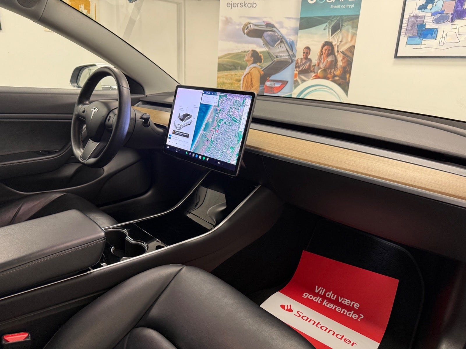 Tesla Model 3 til salg hos Nabilli