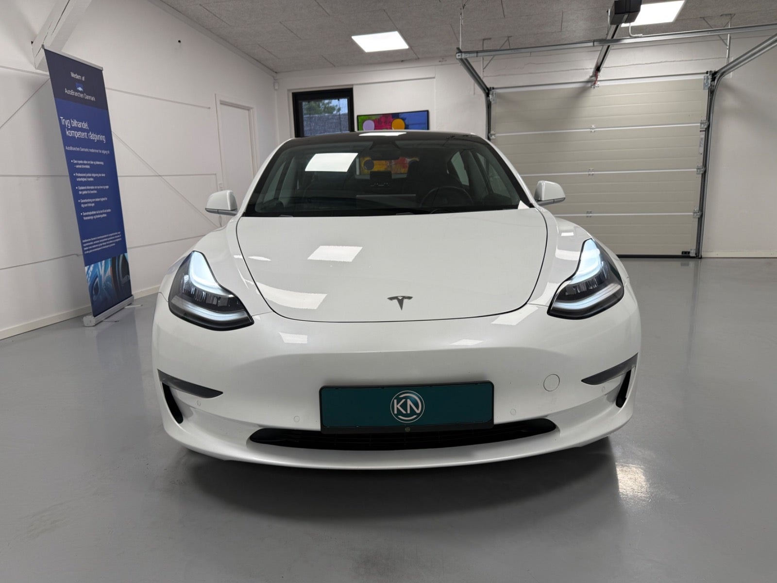 Tesla Model 3 til salg hos Nabilli