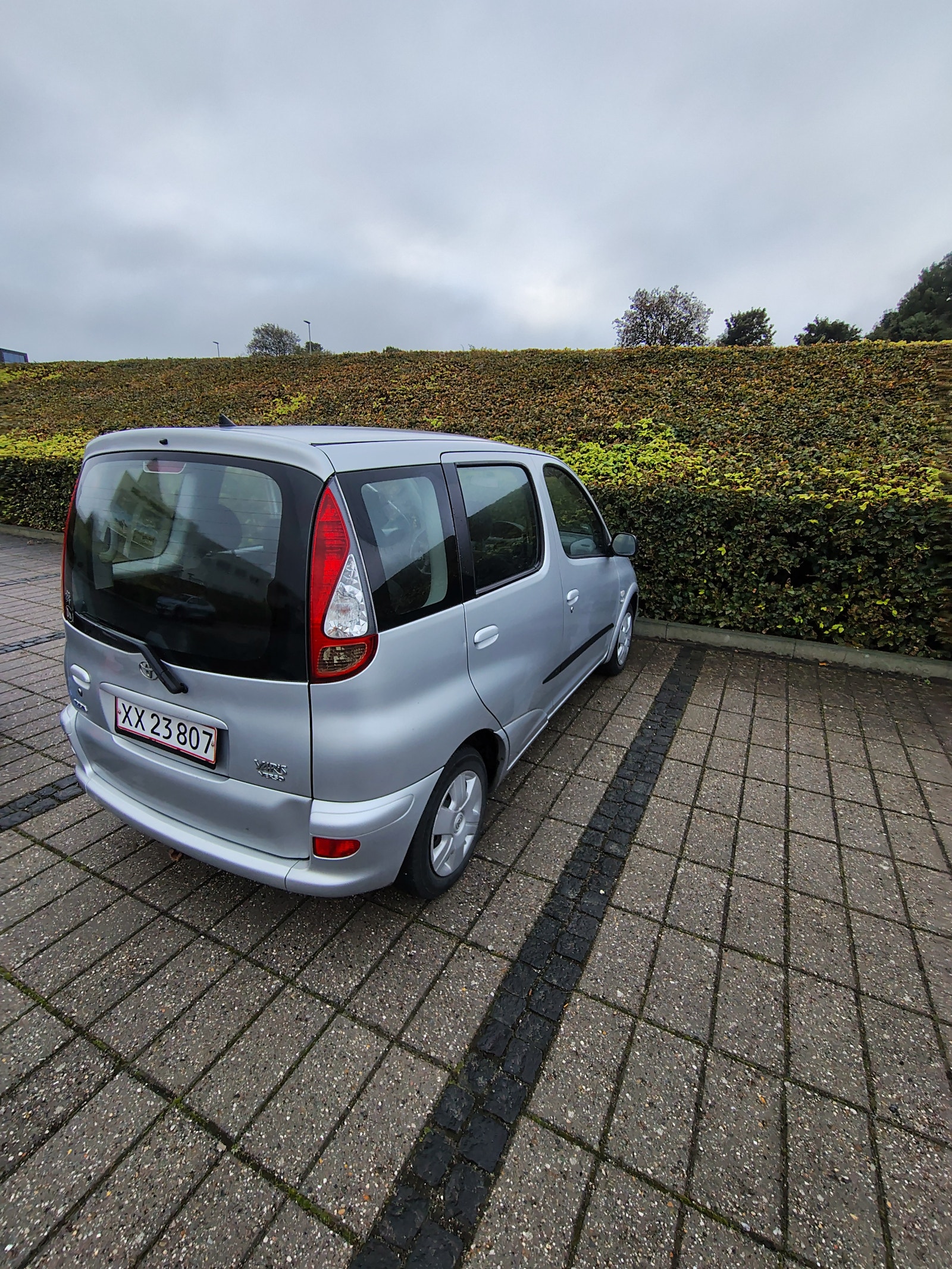 Toyota Yaris Verso til salg hos Nabilli