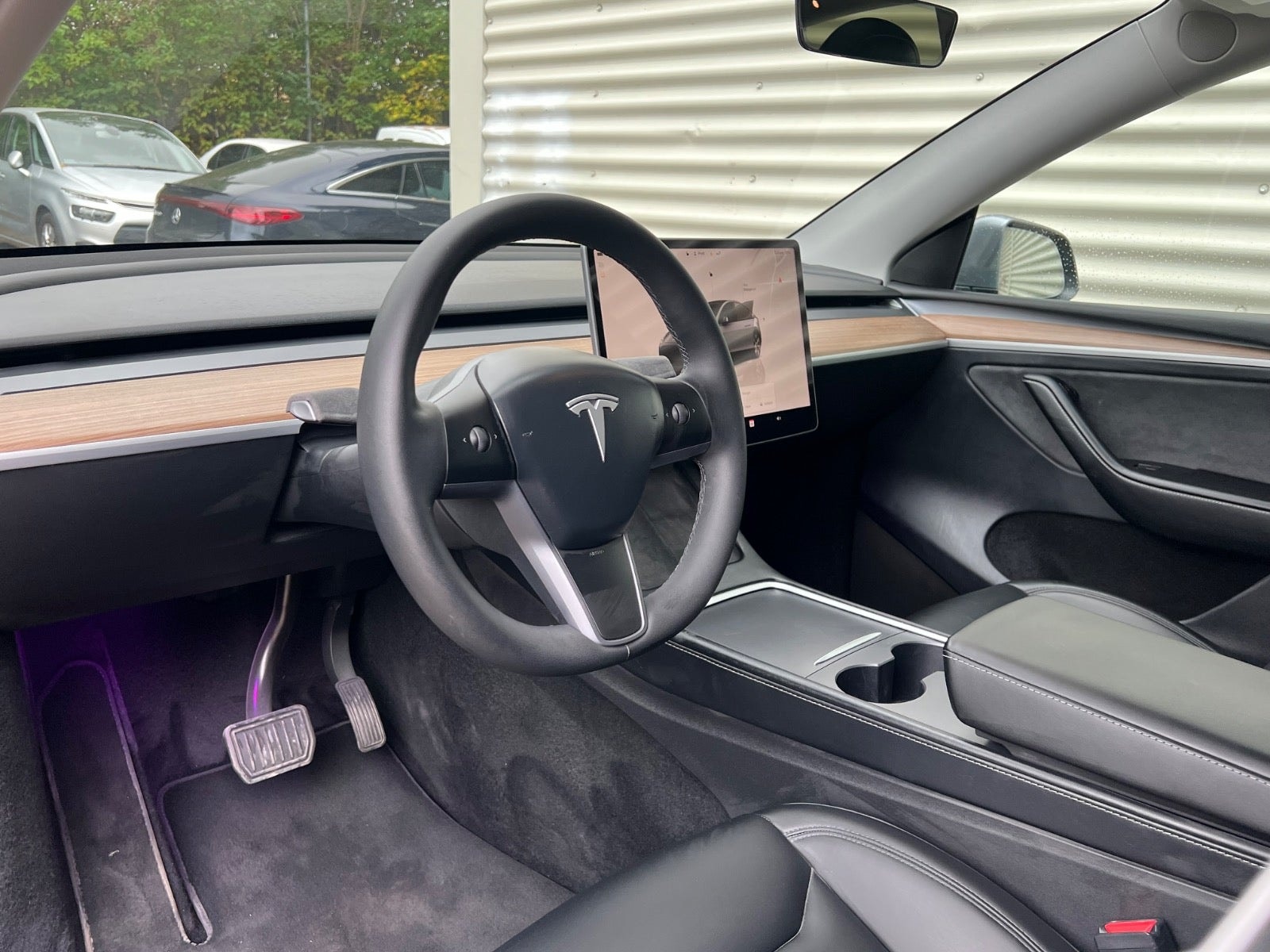 Tesla Model Y til salg hos Nabilli