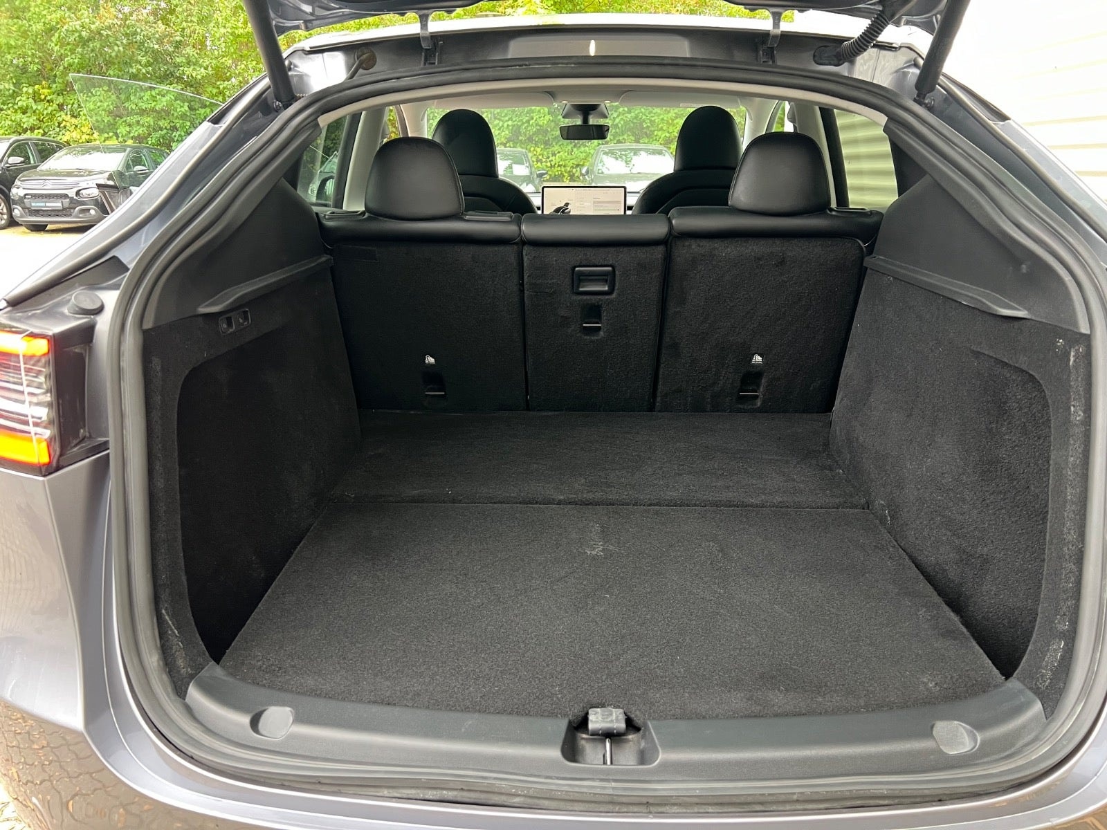 Tesla Model Y til salg hos Nabilli
