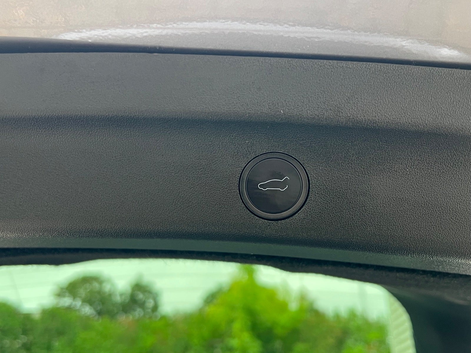 Tesla Model Y til salg hos Nabilli