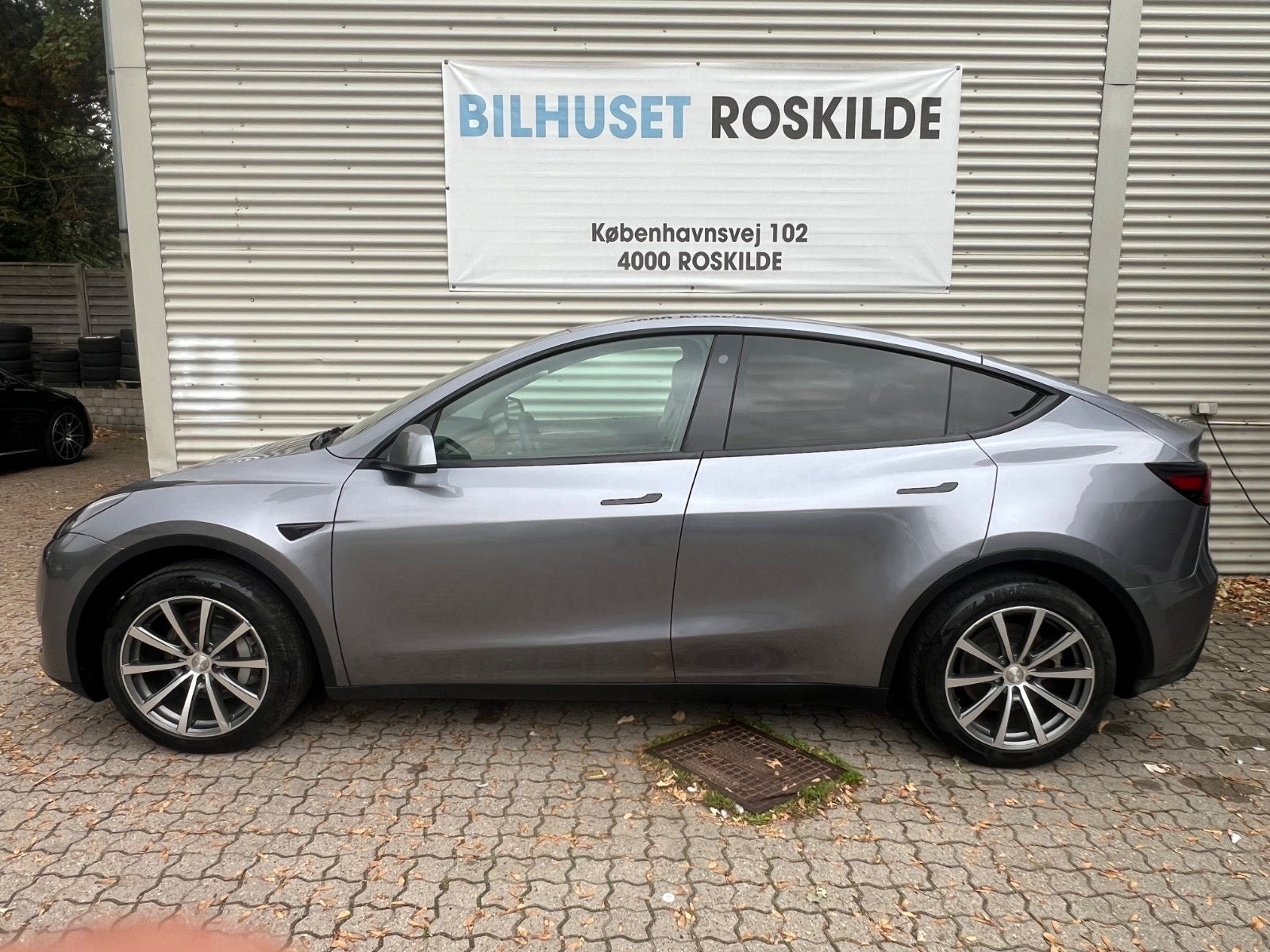 Tesla Model Y til salg hos Nabilli