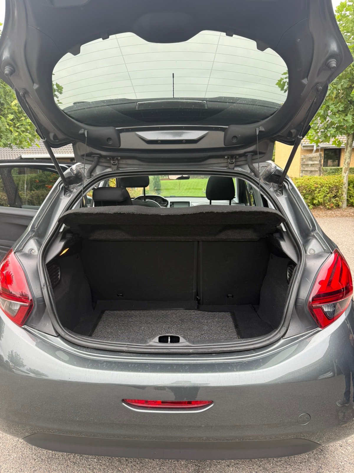 Peugeot 208 til salg hos Nabilli