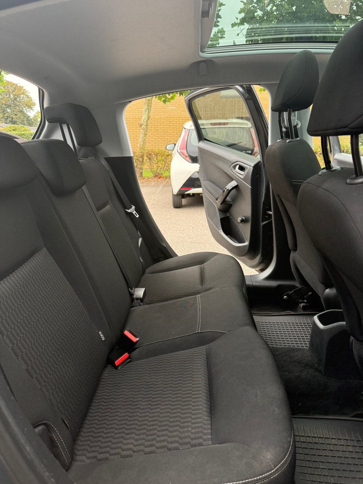 Peugeot 208 til salg hos Nabilli