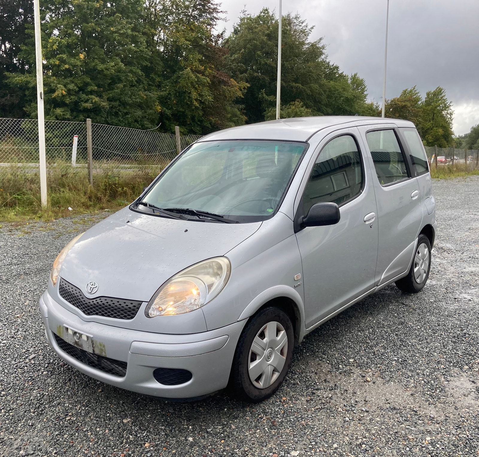 Toyota Yaris Verso til salg hos Nabilli