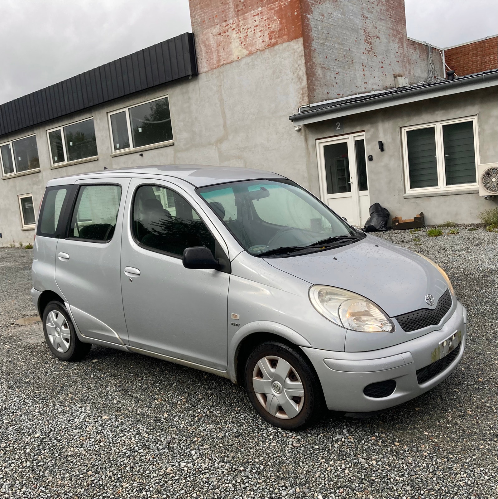 Toyota Yaris Verso til salg hos Nabilli