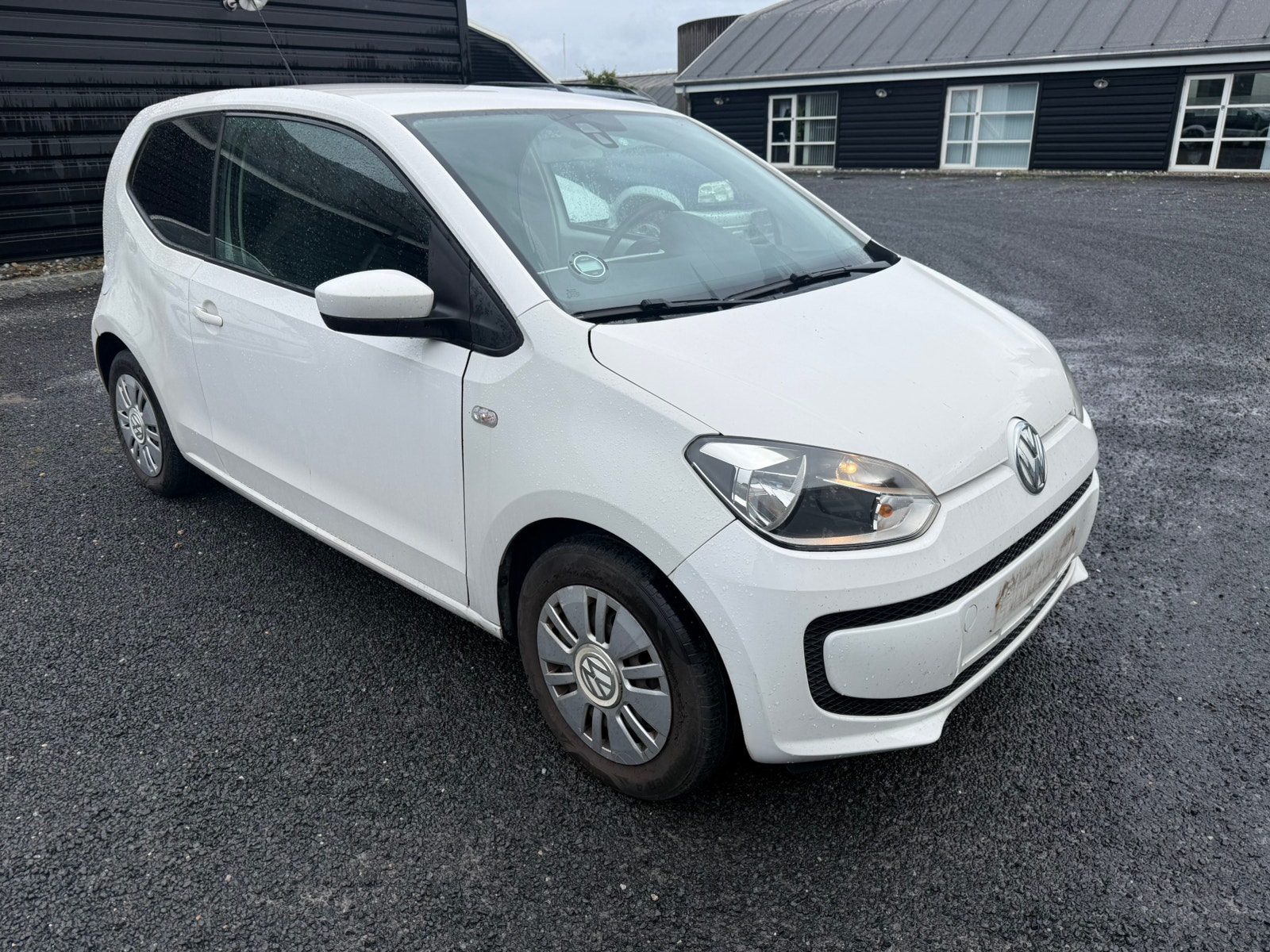 VW UP! til salg hos Nabilli