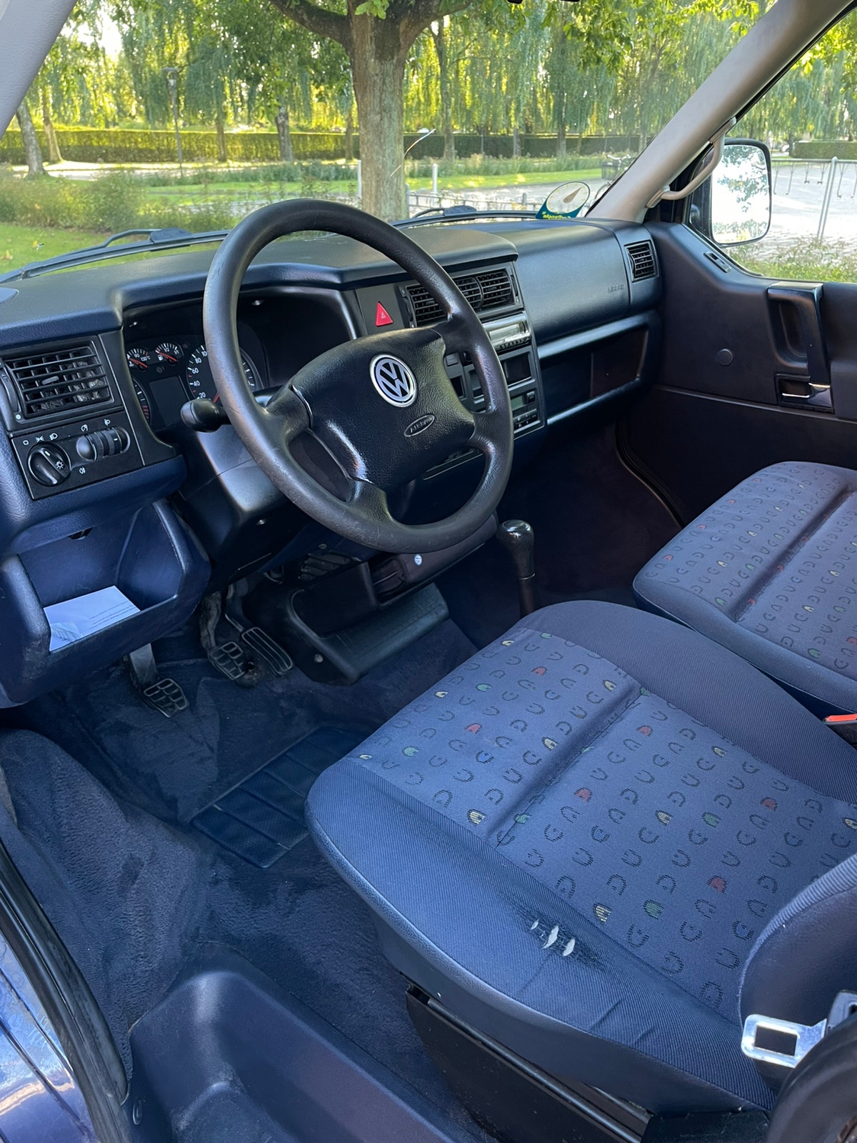 VW Caravelle til salg hos Nabilli