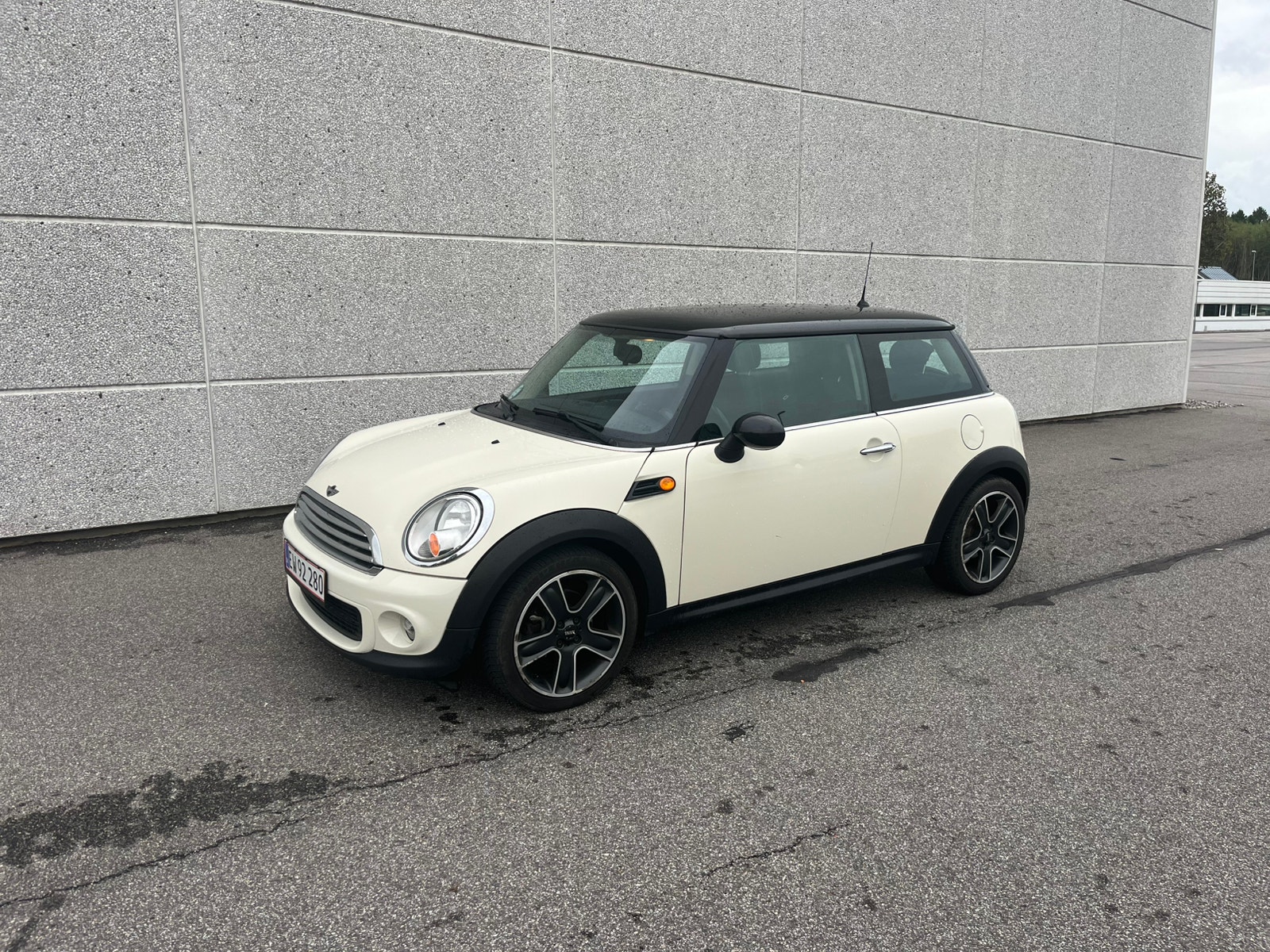 MINI Cooper til salg hos Nabilli