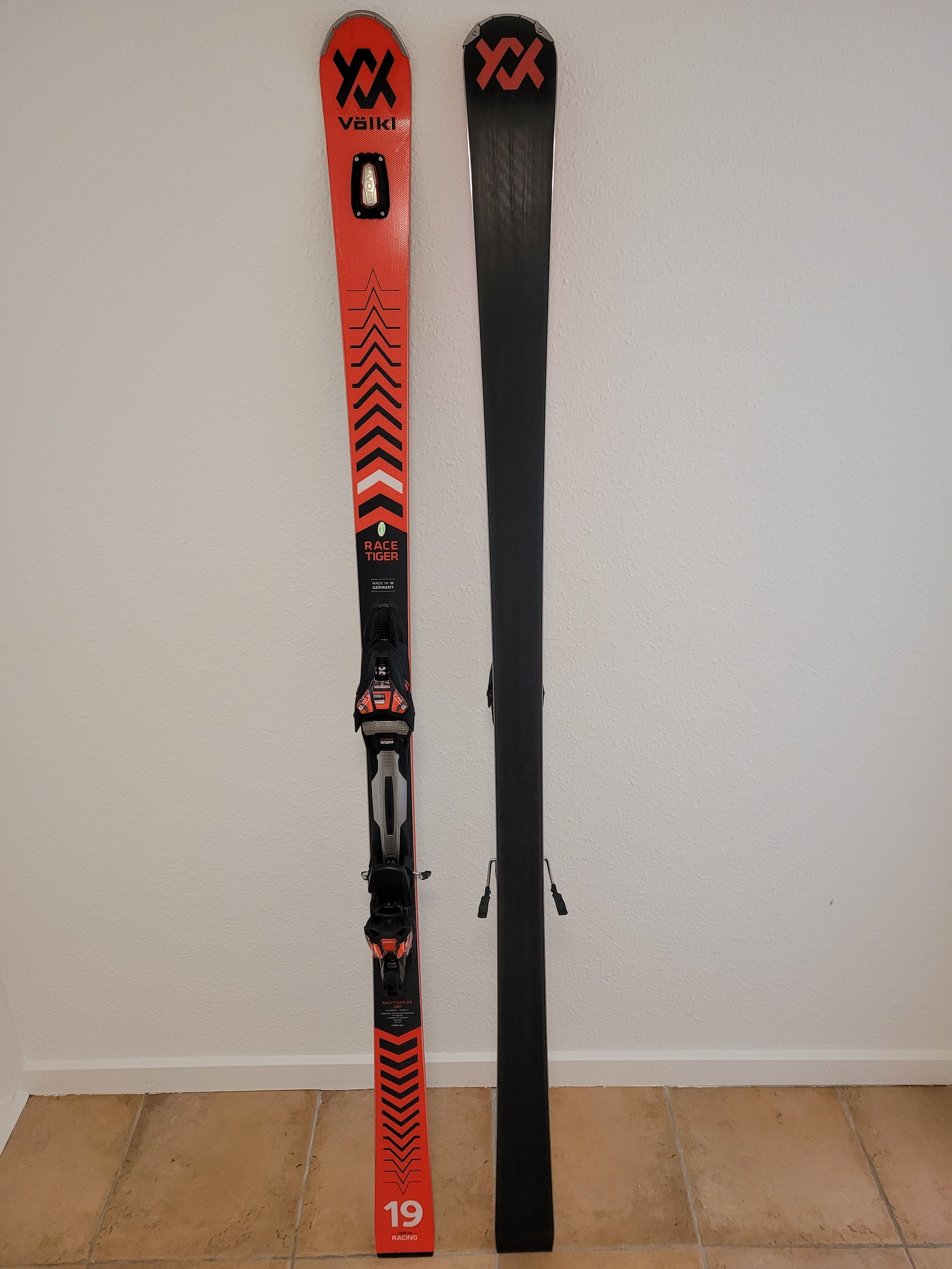 Volkl Racetiger GS, 180 cm long | DBA