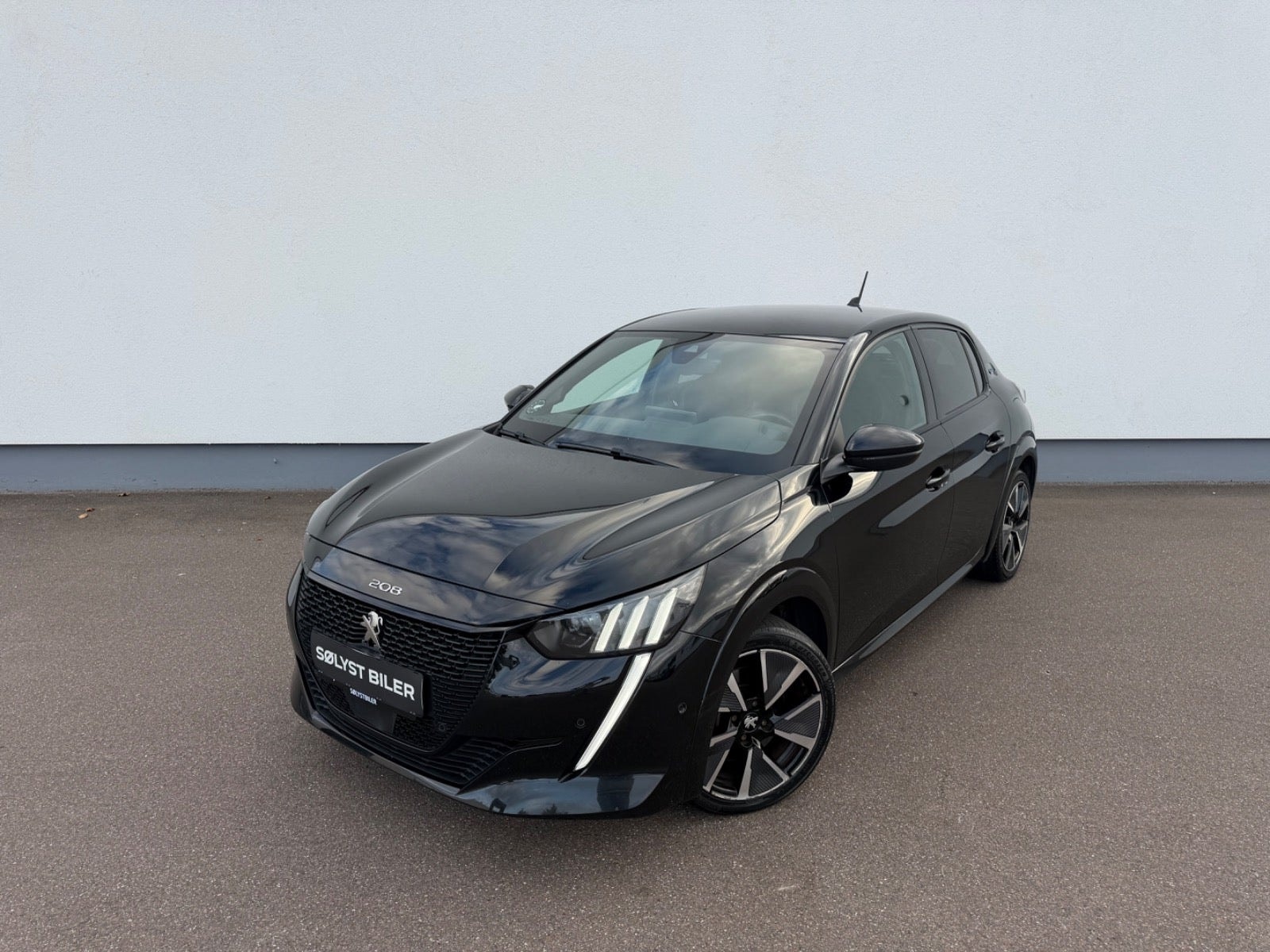 Peugeot e-208 til salg hos Nabilli