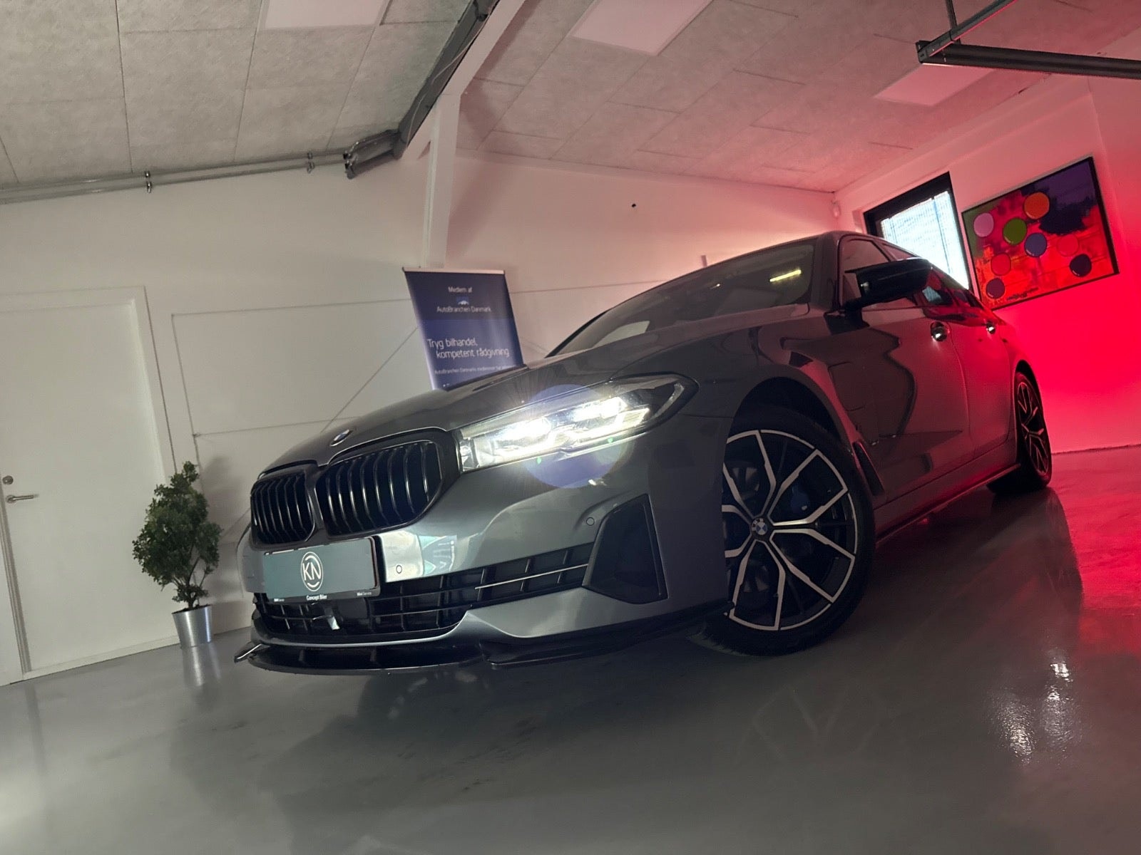 BMW 530e til salg hos Nabilli