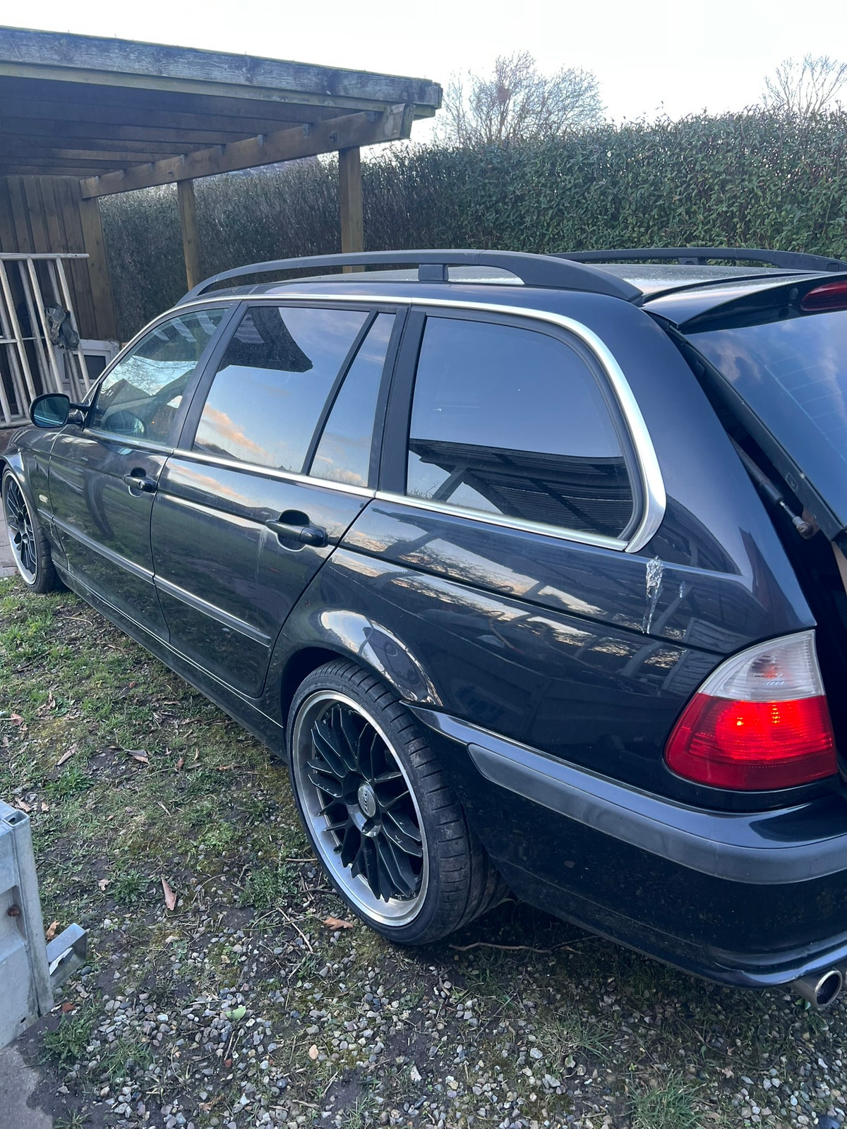 BMW 328i til salg hos Nabilli