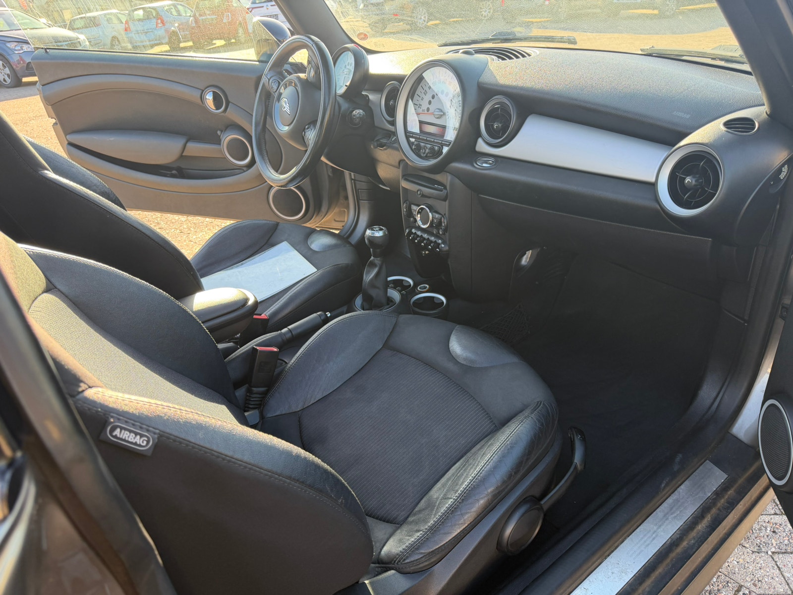 MINI Cooper til salg hos Nabilli