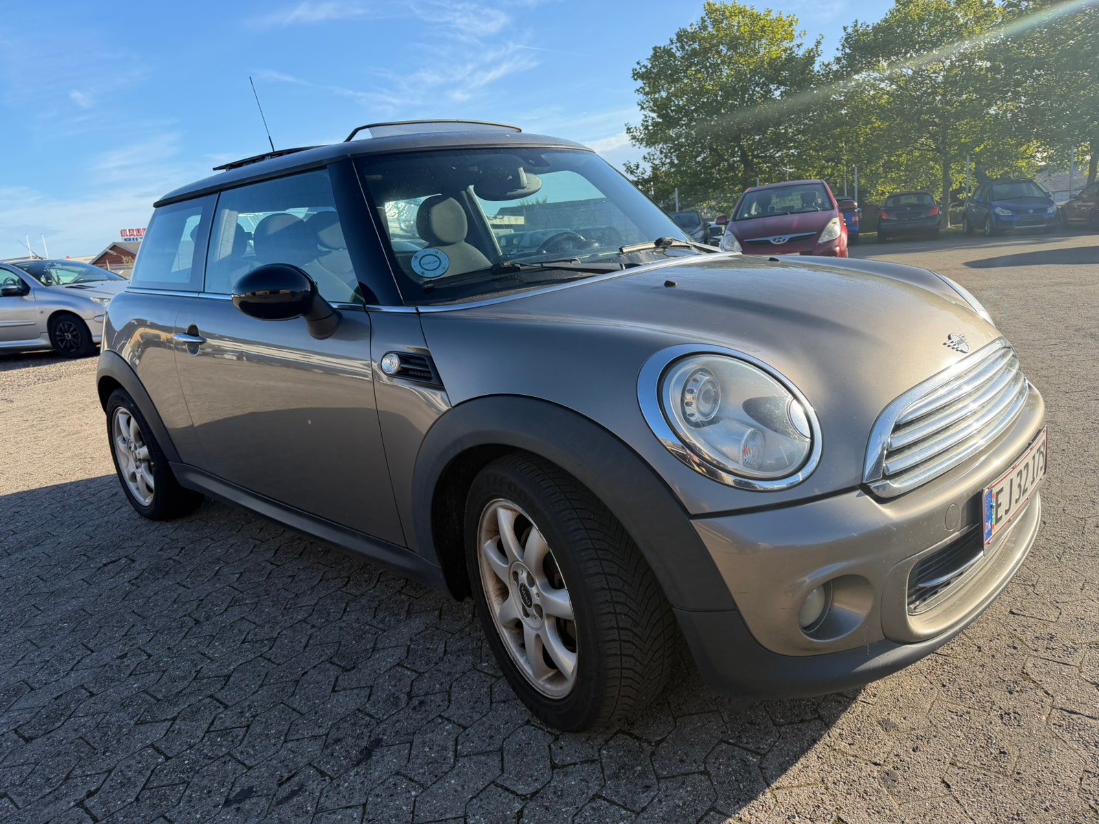 MINI Cooper til salg hos Nabilli