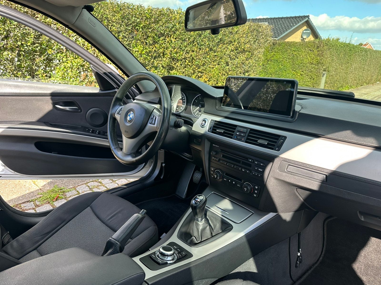 BMW 330i til salg hos Nabilli