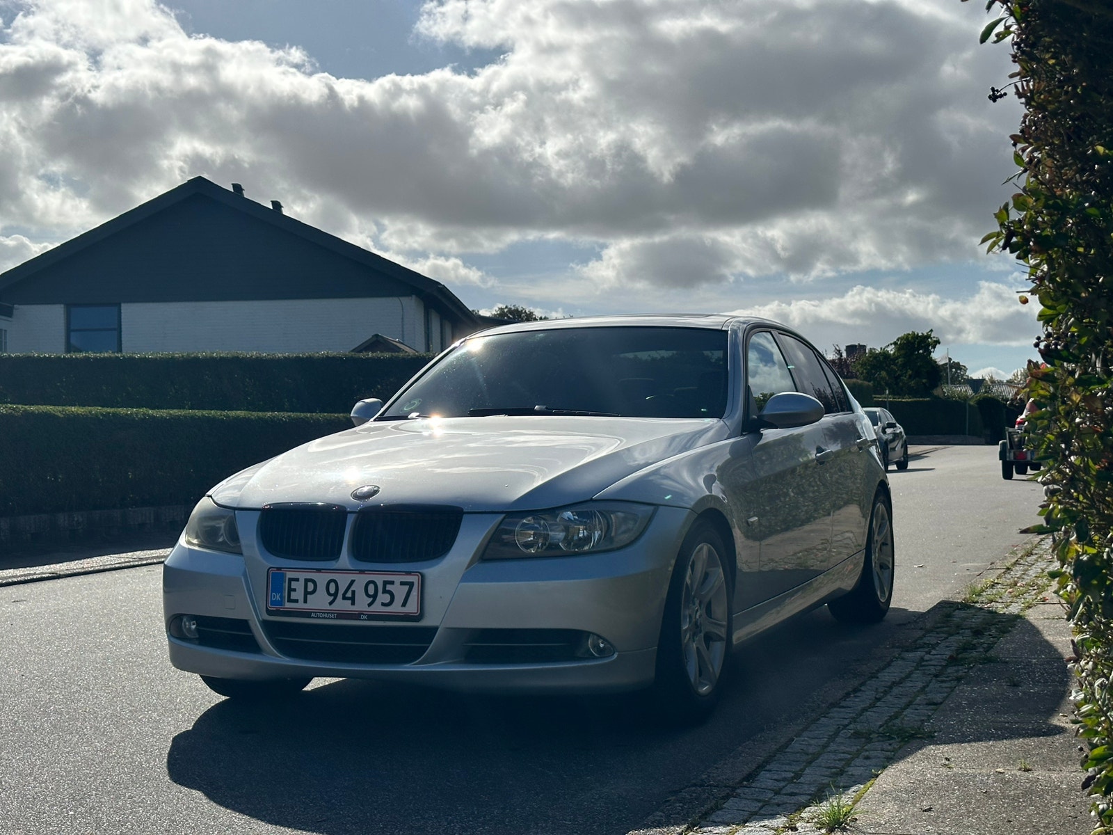 BMW 330i til salg hos Nabilli
