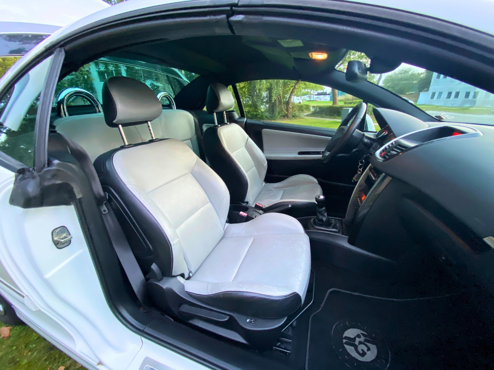 Peugeot 207 CC til salg hos Nabilli