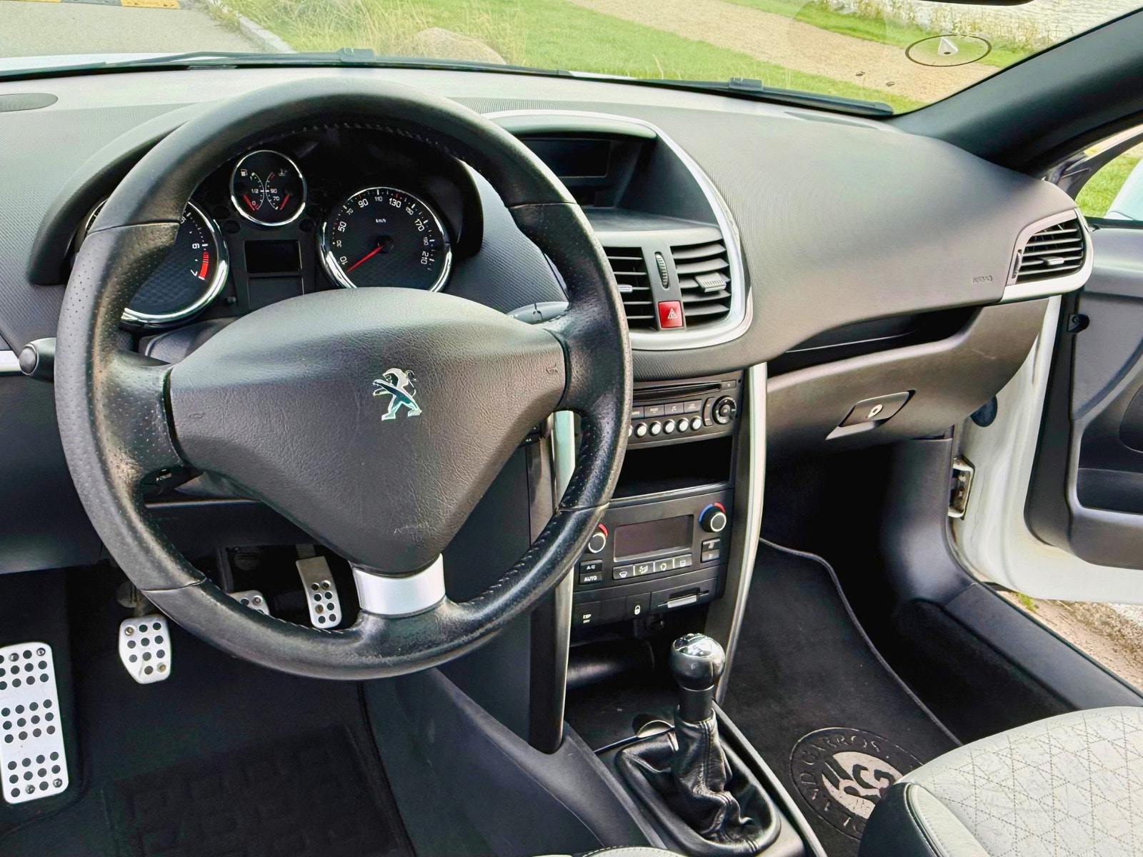 Peugeot 207 CC til salg hos Nabilli