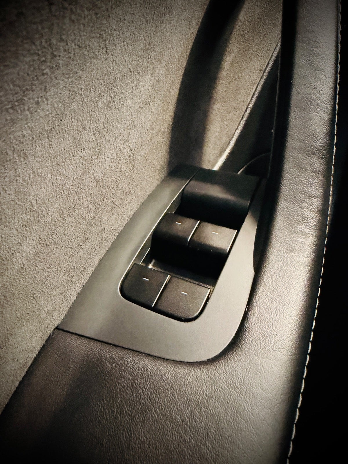 Tesla Model 3 til salg hos Nabilli