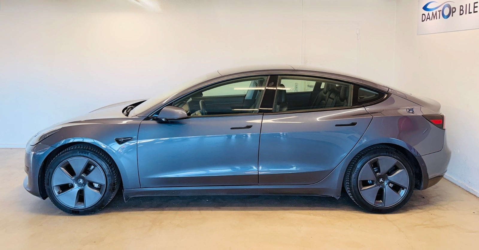 Tesla Model 3 til salg hos Nabilli