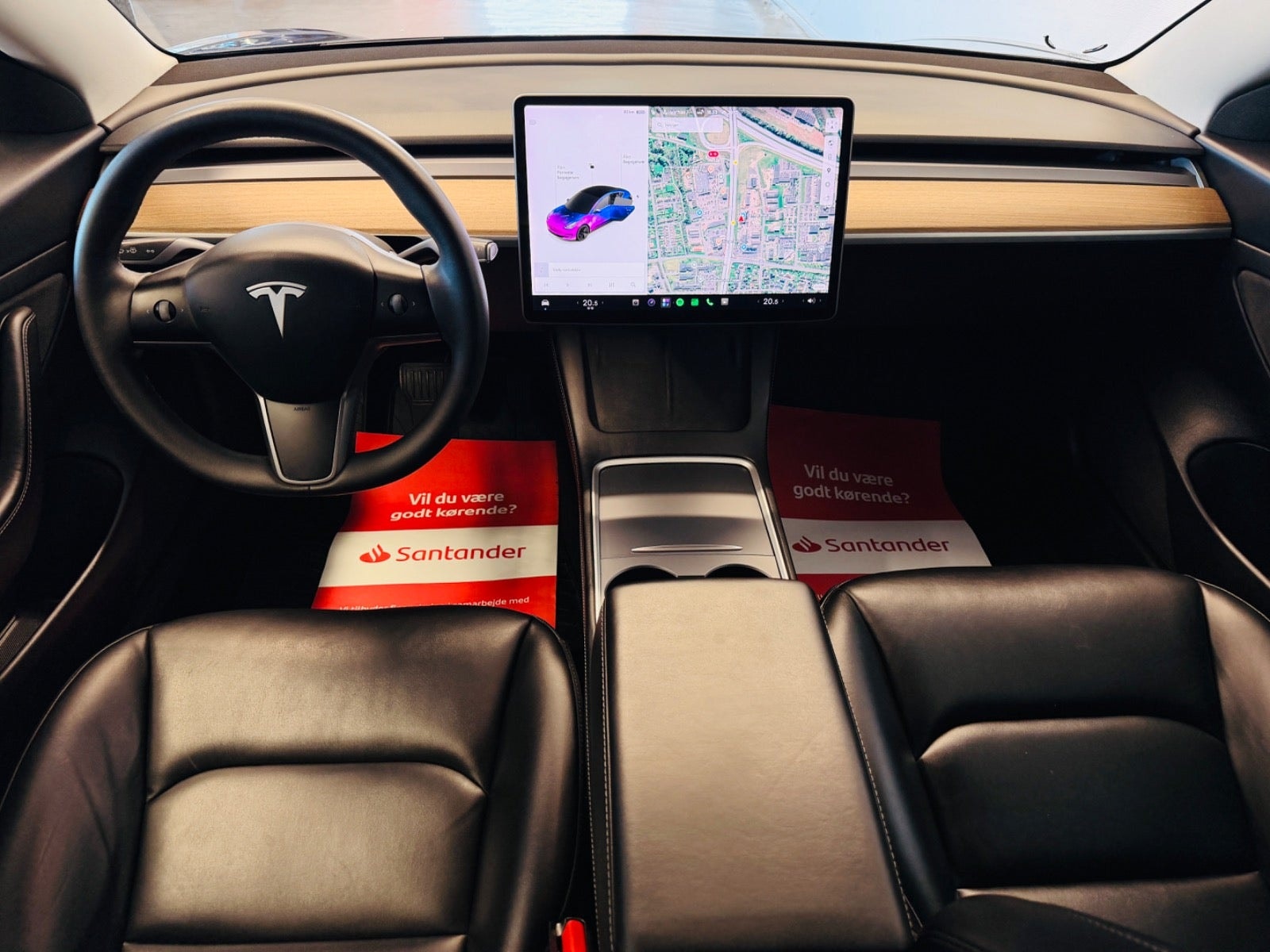 Tesla Model 3 til salg hos Nabilli