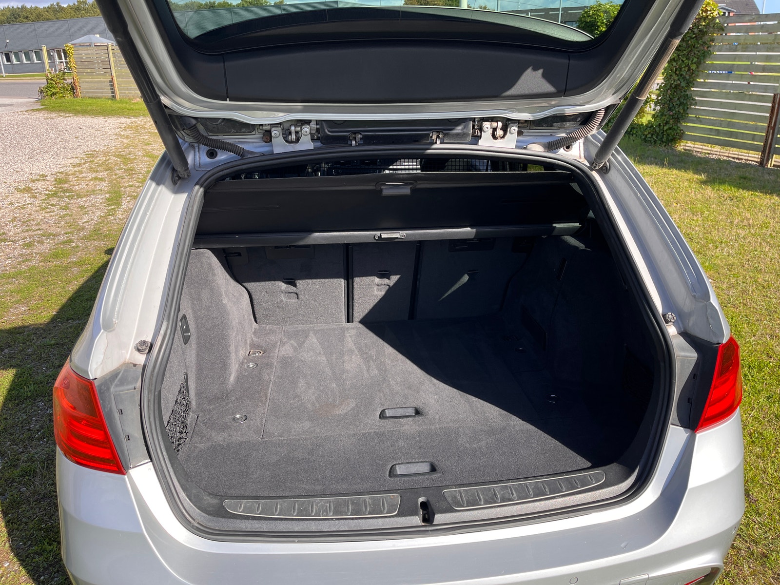 BMW 330d til salg hos Nabilli