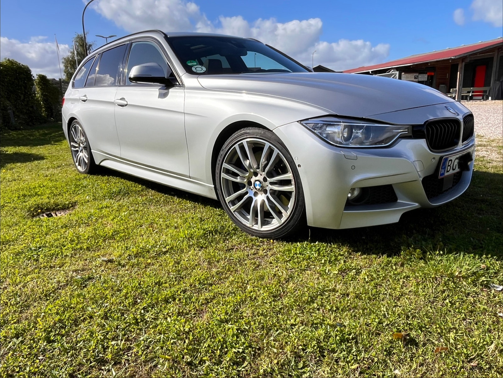 BMW 330d til salg hos Nabilli