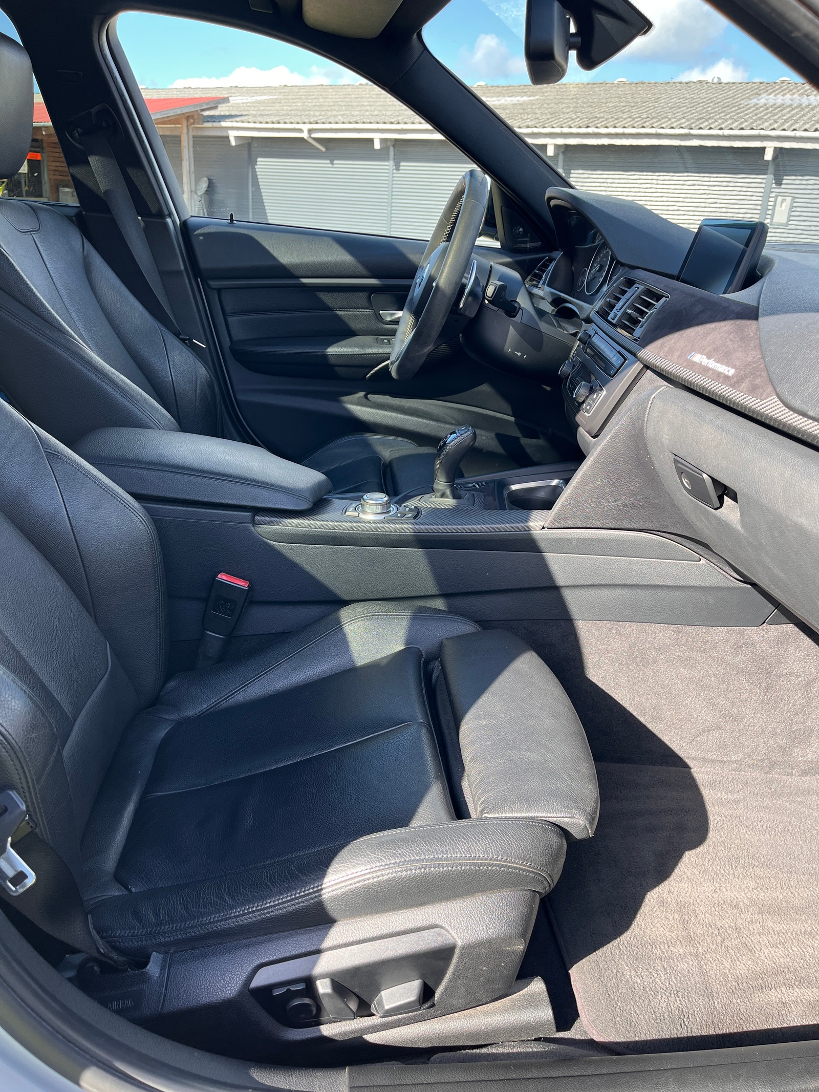BMW 330d til salg hos Nabilli