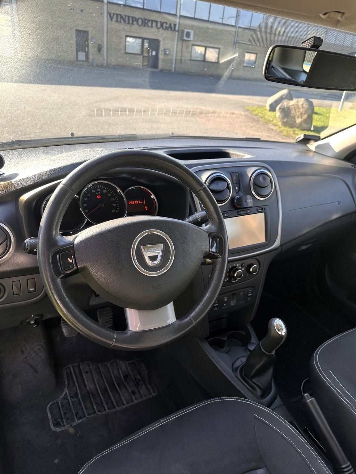 Dacia Logan til salg hos Nabilli