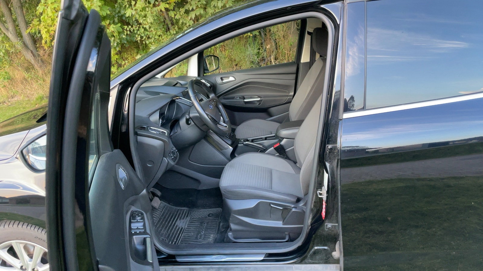 Ford C-Max til salg hos Nabilli