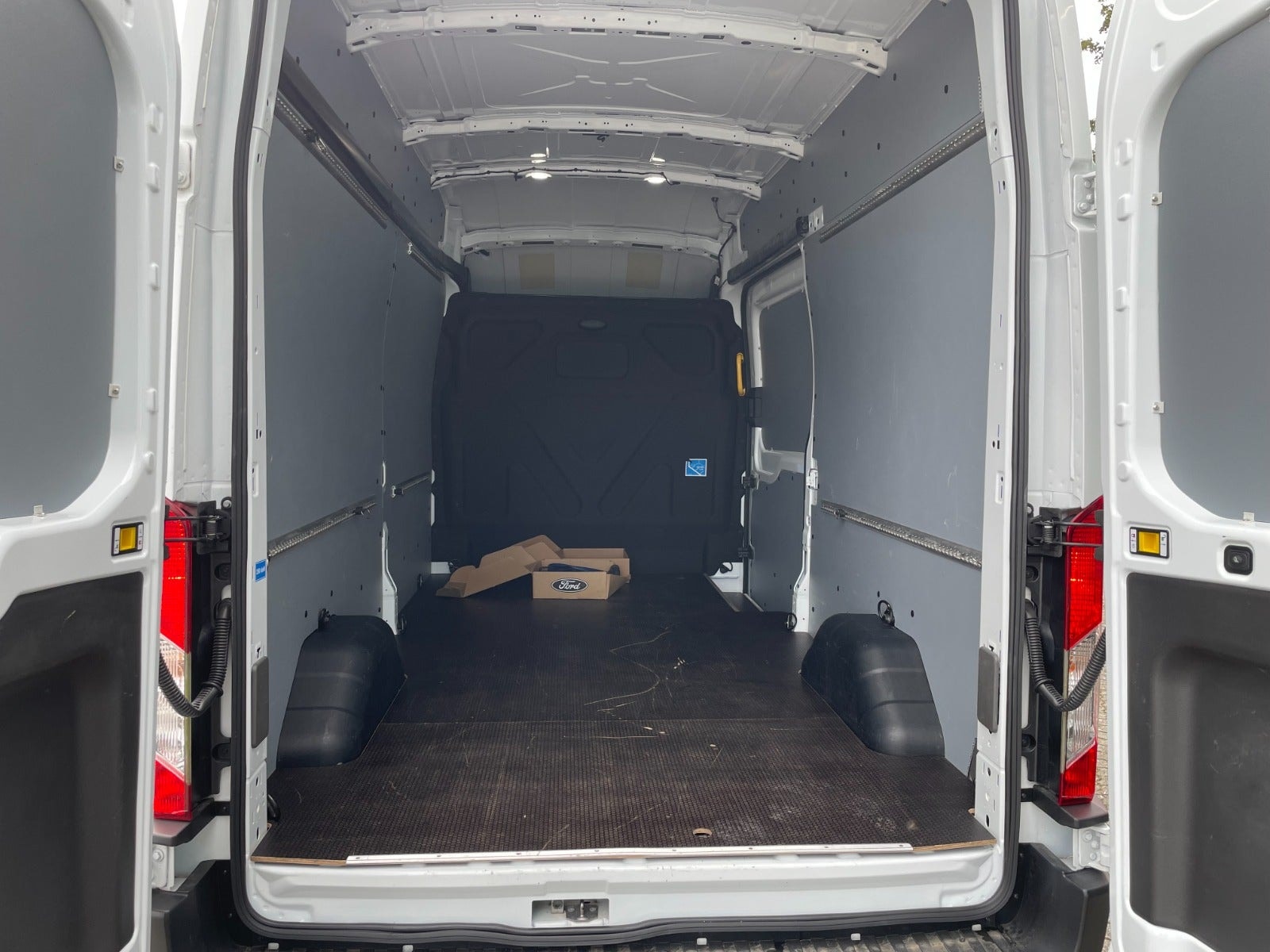 Ford E-Transit 350 L3 Van til salg hos Nabilli