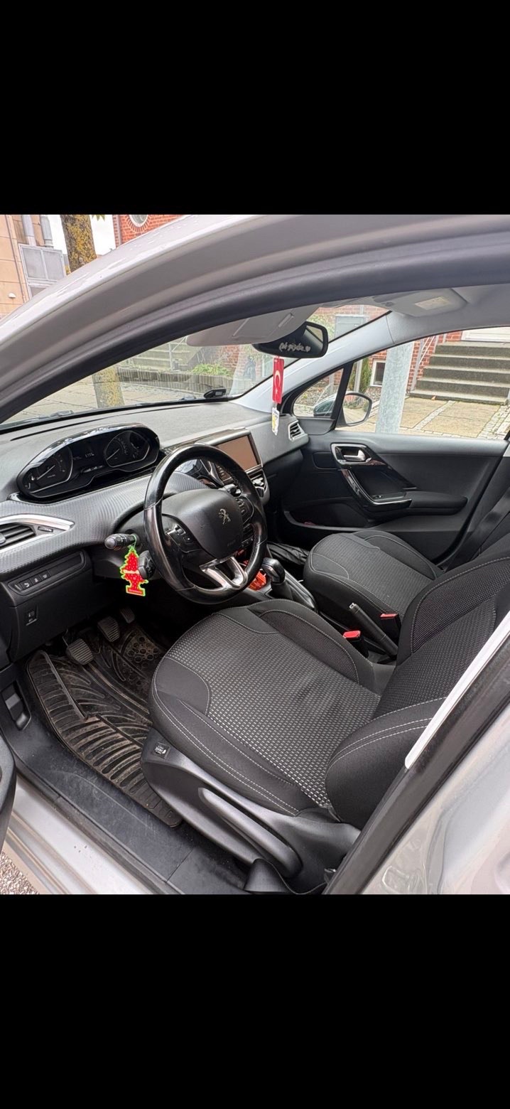 Peugeot 208 til salg hos Nabilli